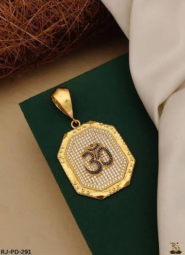 MEN'S CHAIN PENDANT