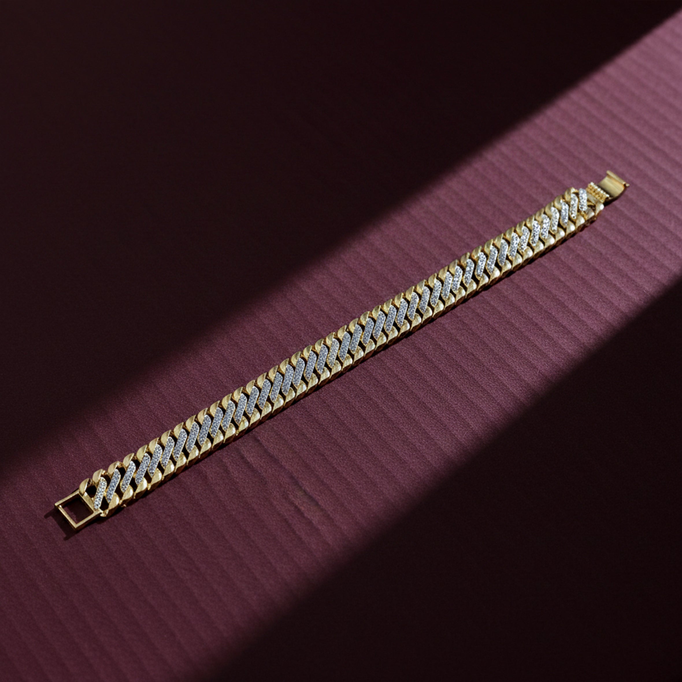 Men’s Gold-Tone Cuban Link Bracelet GMB -8