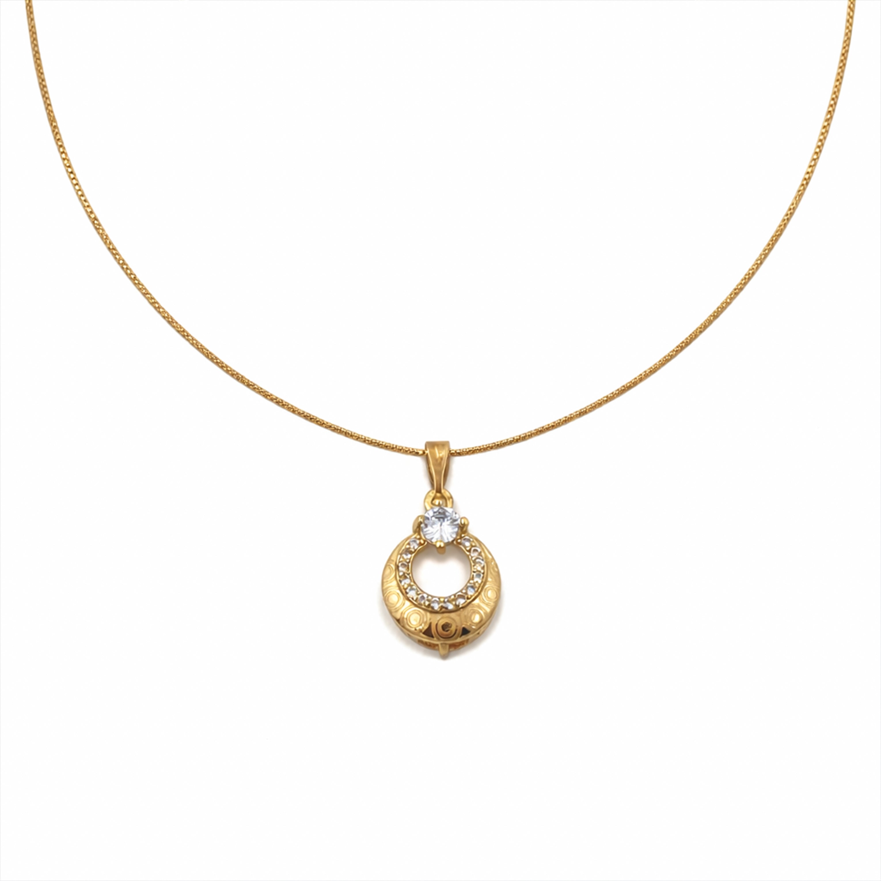 Elegant Gold Circle Pendant Necklace GWN -166