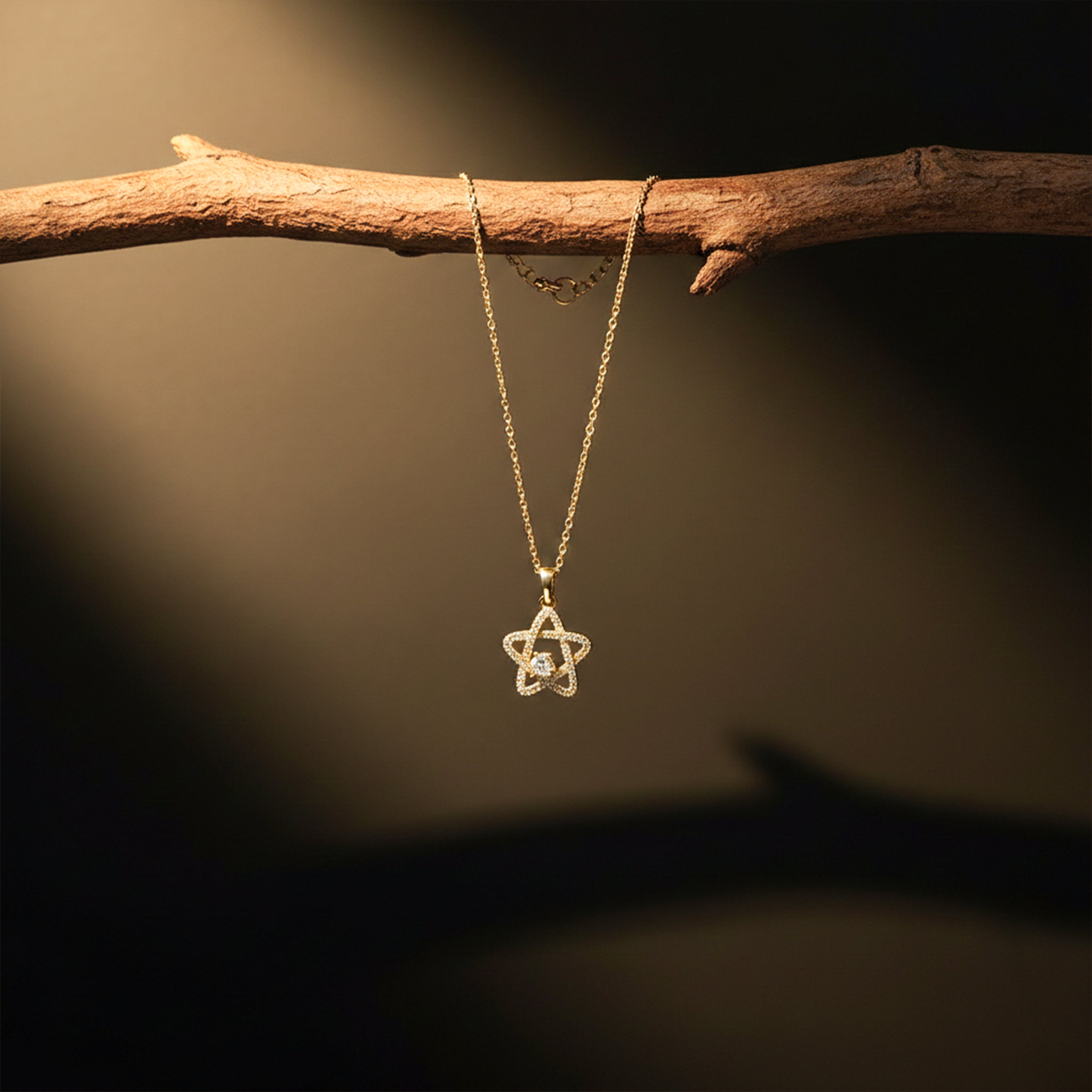 Crystal Star Charm Pendant Necklace GWN -115