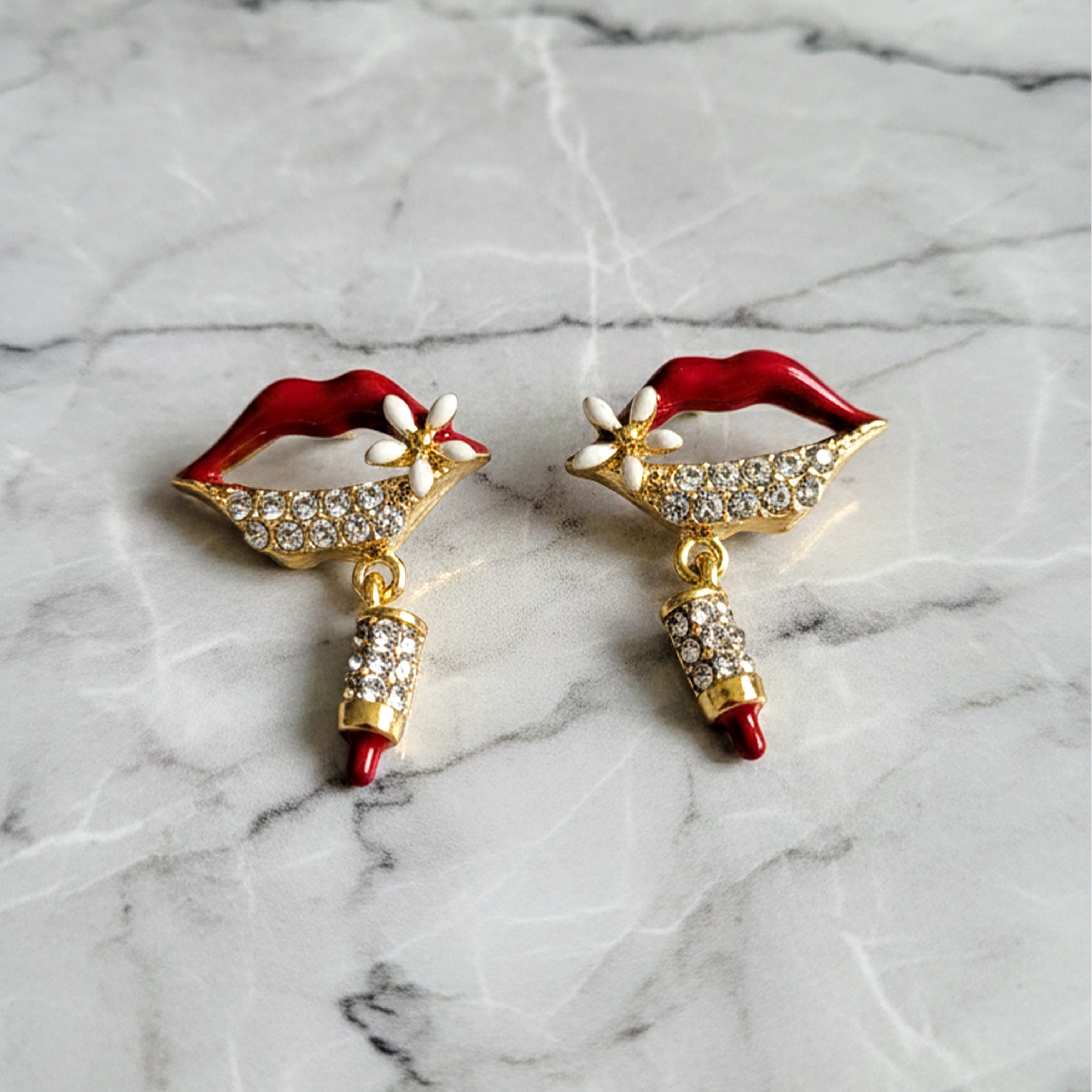 Red Lips Crystal Drop Earrings GWE -98