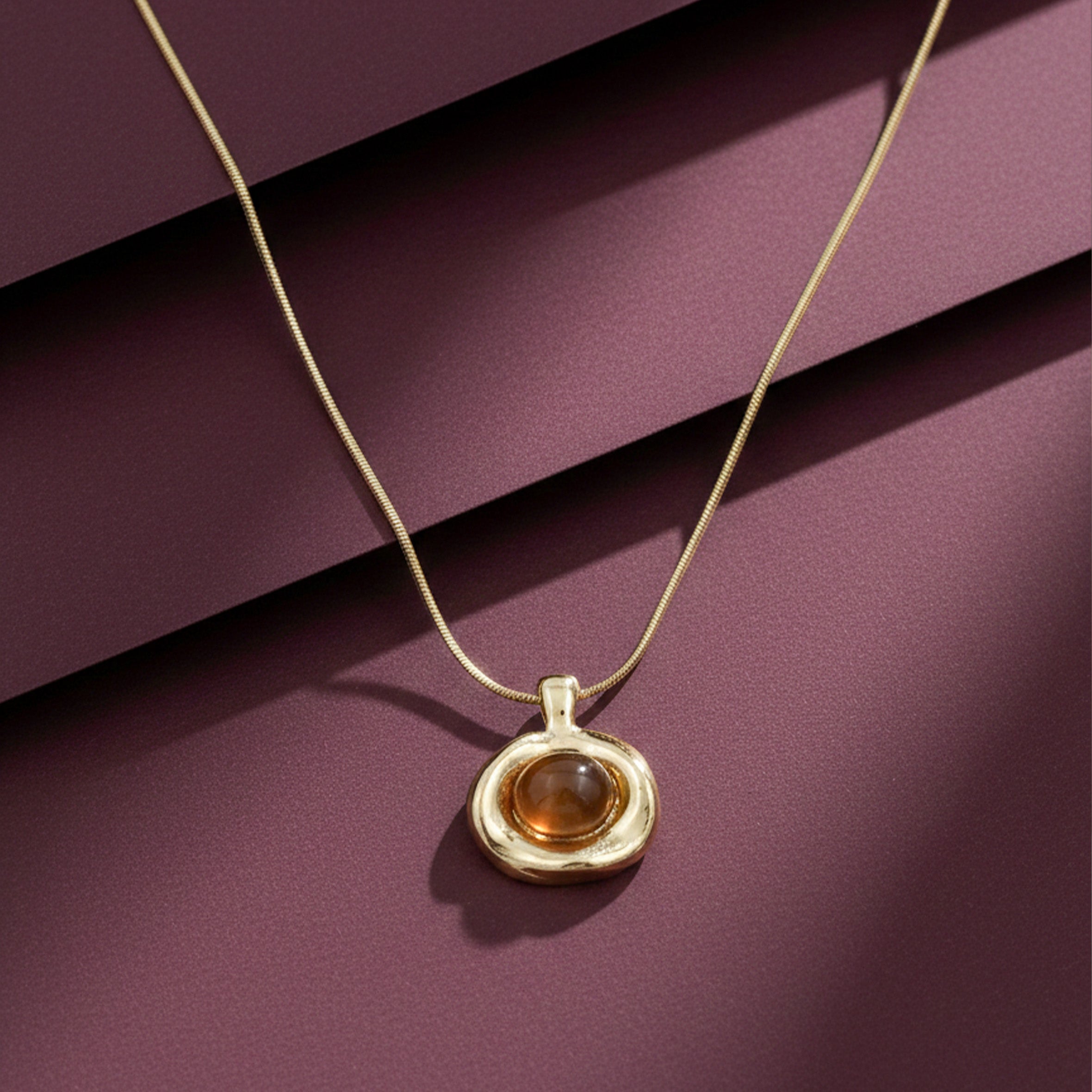 Amber Gold Pendant Necklace GWN -66