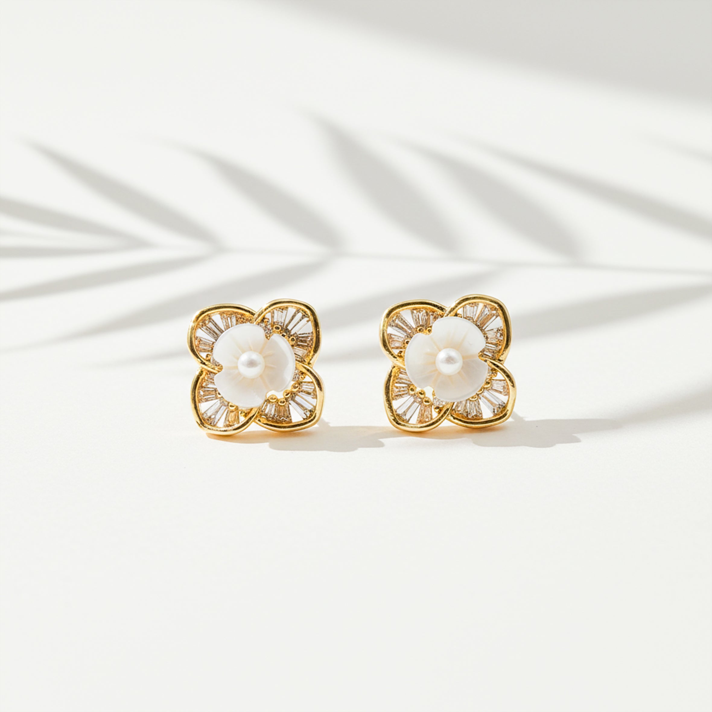 TARINI BLOOM Earring GWE -26