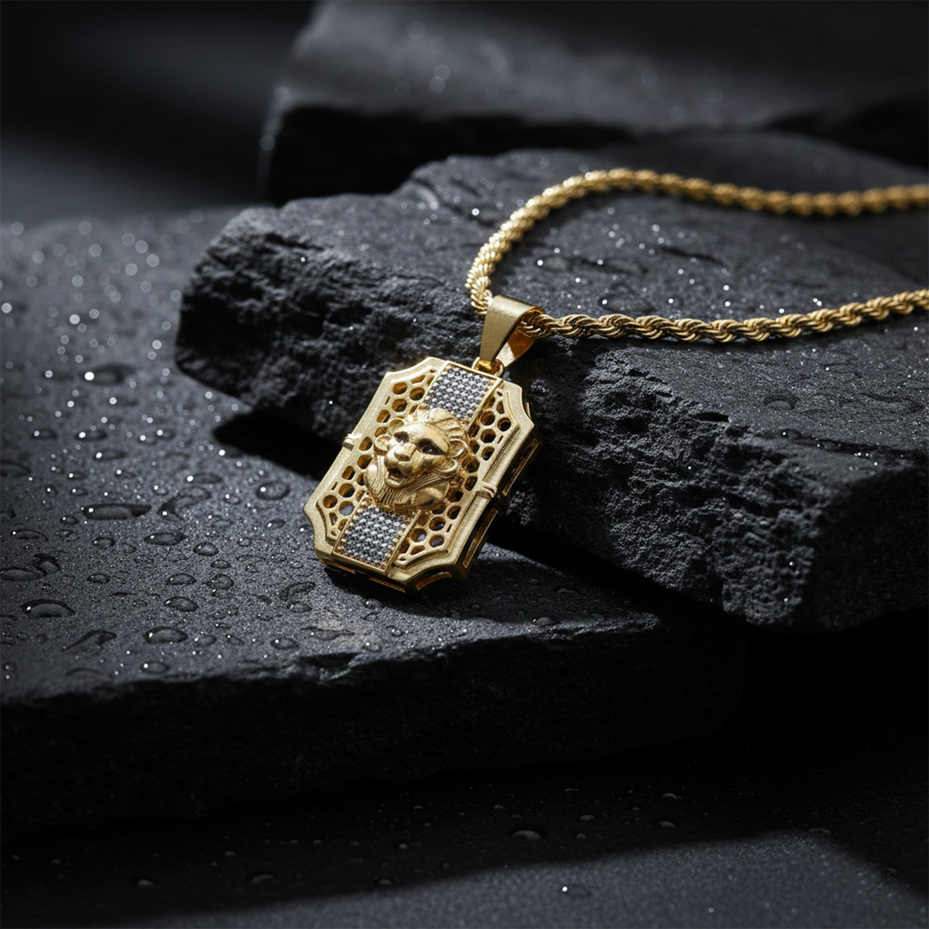 Men’s Lion Shield Pendant Chain GMP -4