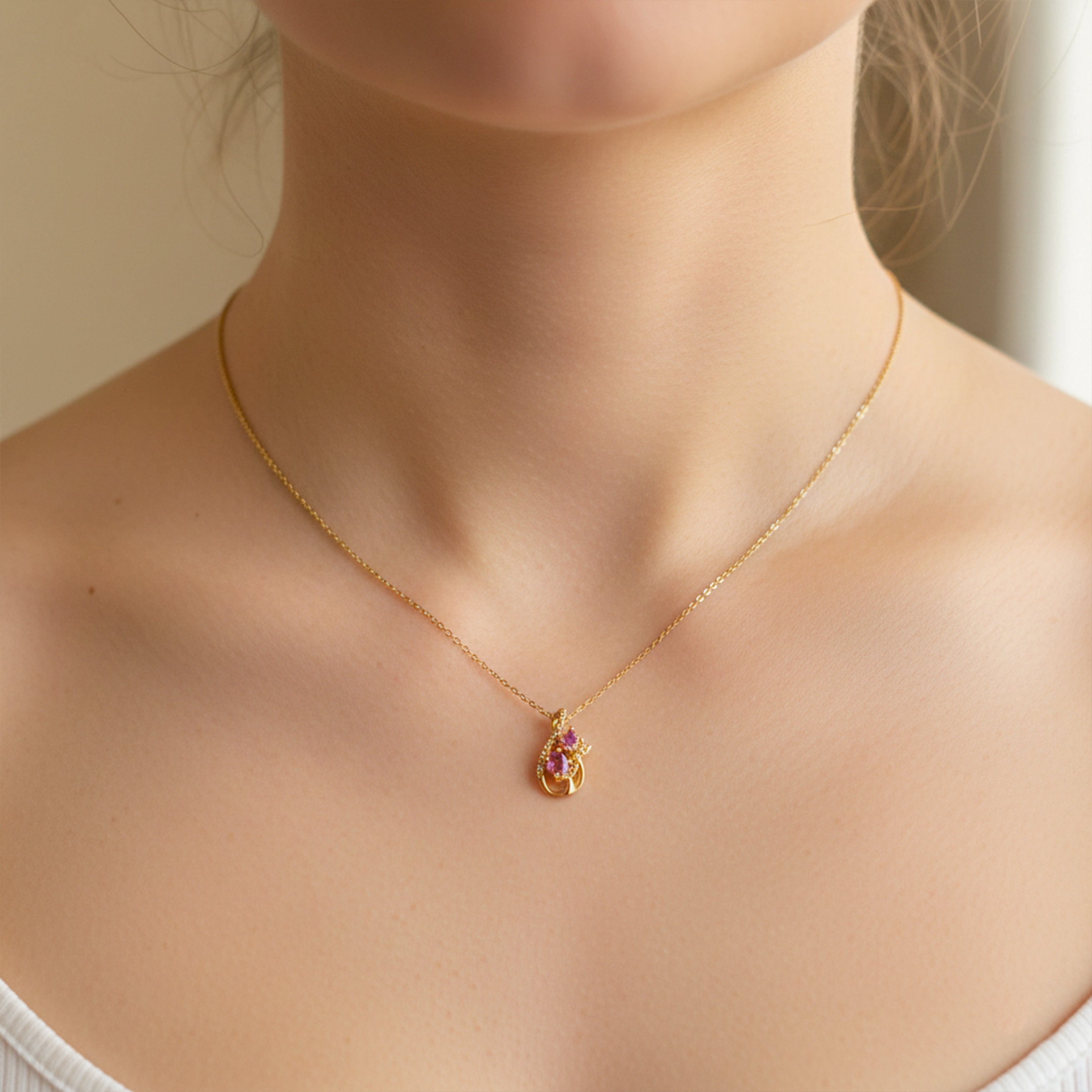 Flower Crystal Pendant Necklace GWN -100
