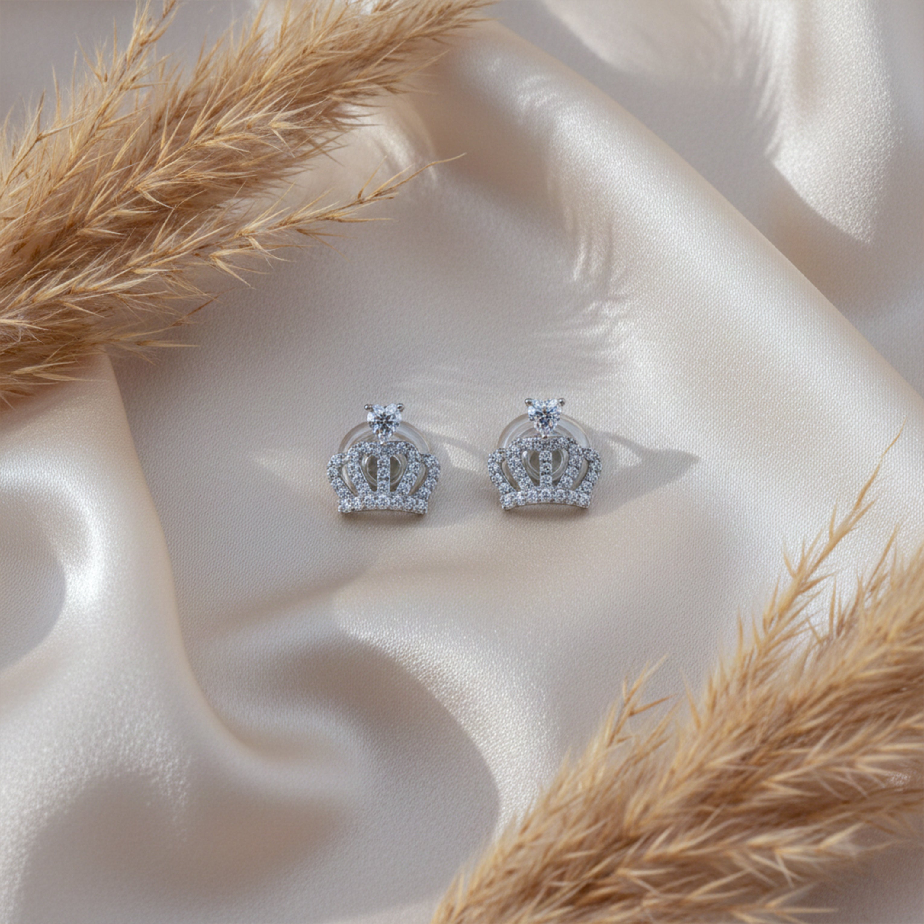 Crown Crystal Stud Earrings GWE -94