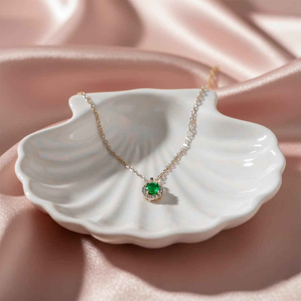 Elegant Silver Round Halo Women Necklace GWN -161