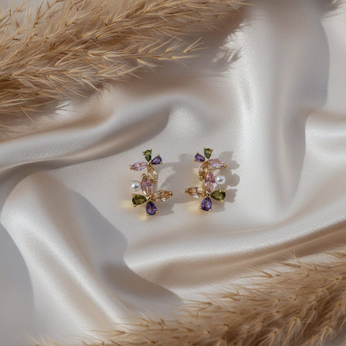 Bloom Pearl Stud Earrings GWE -155