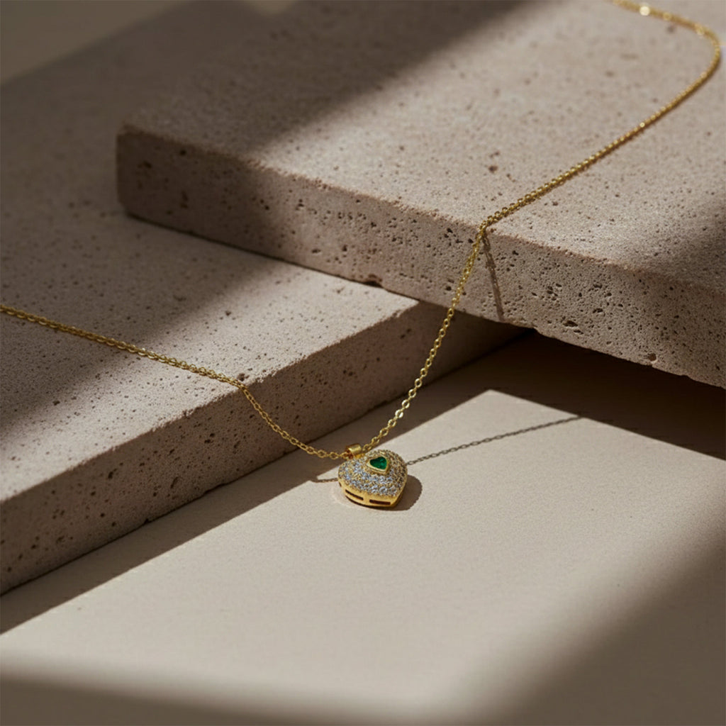 Royal Emerald Heart Pavé Women Neckless GWN -121