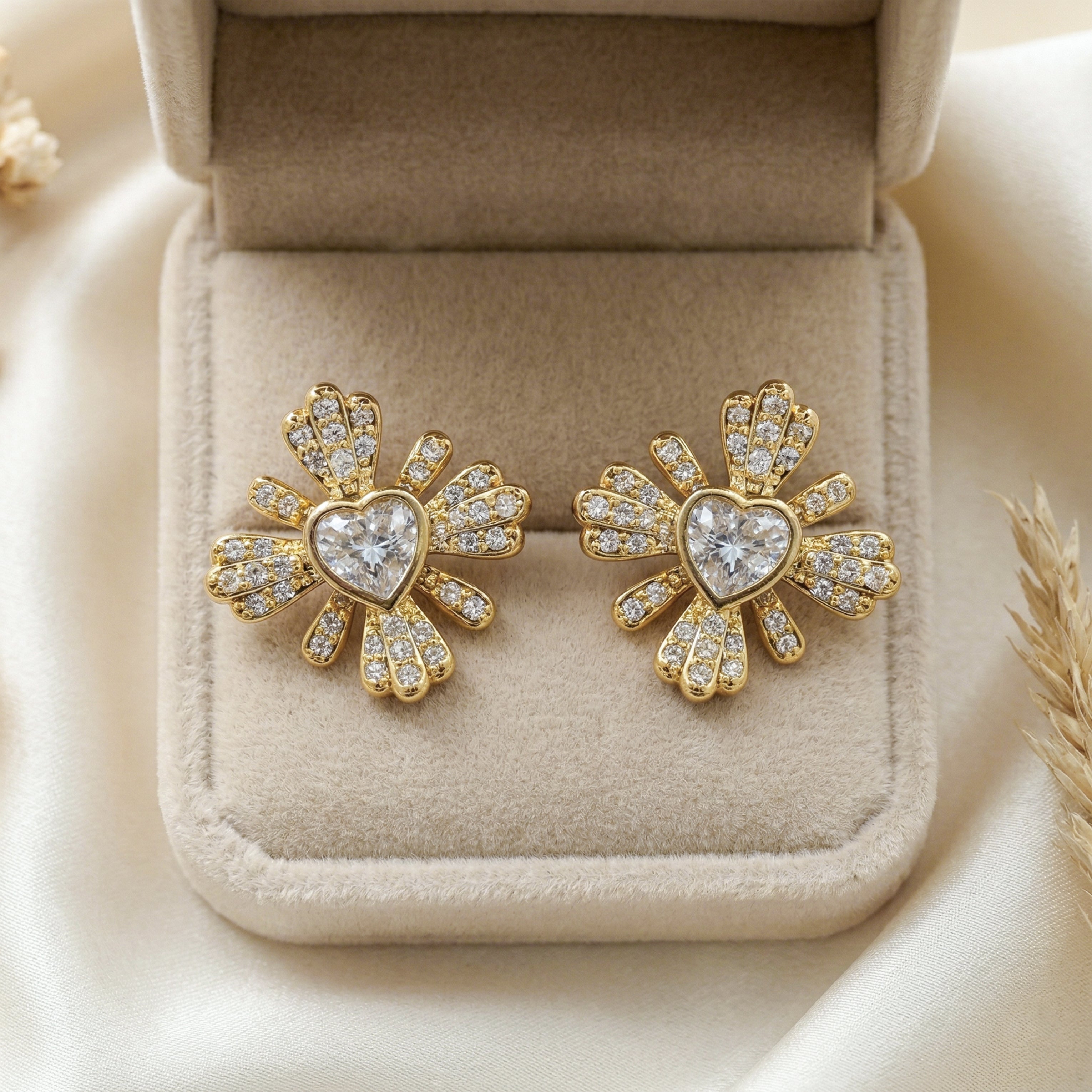 Heart Bloom Stud Earrings GWE -105
