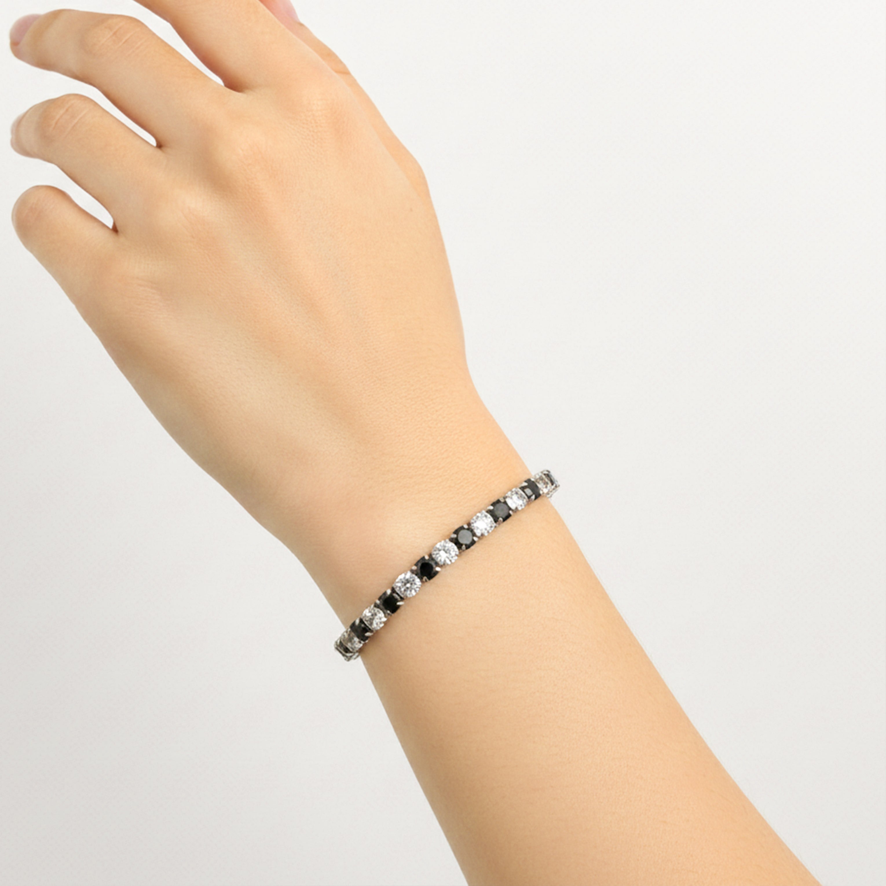 Black & White Tennis Bracelet GWB -80