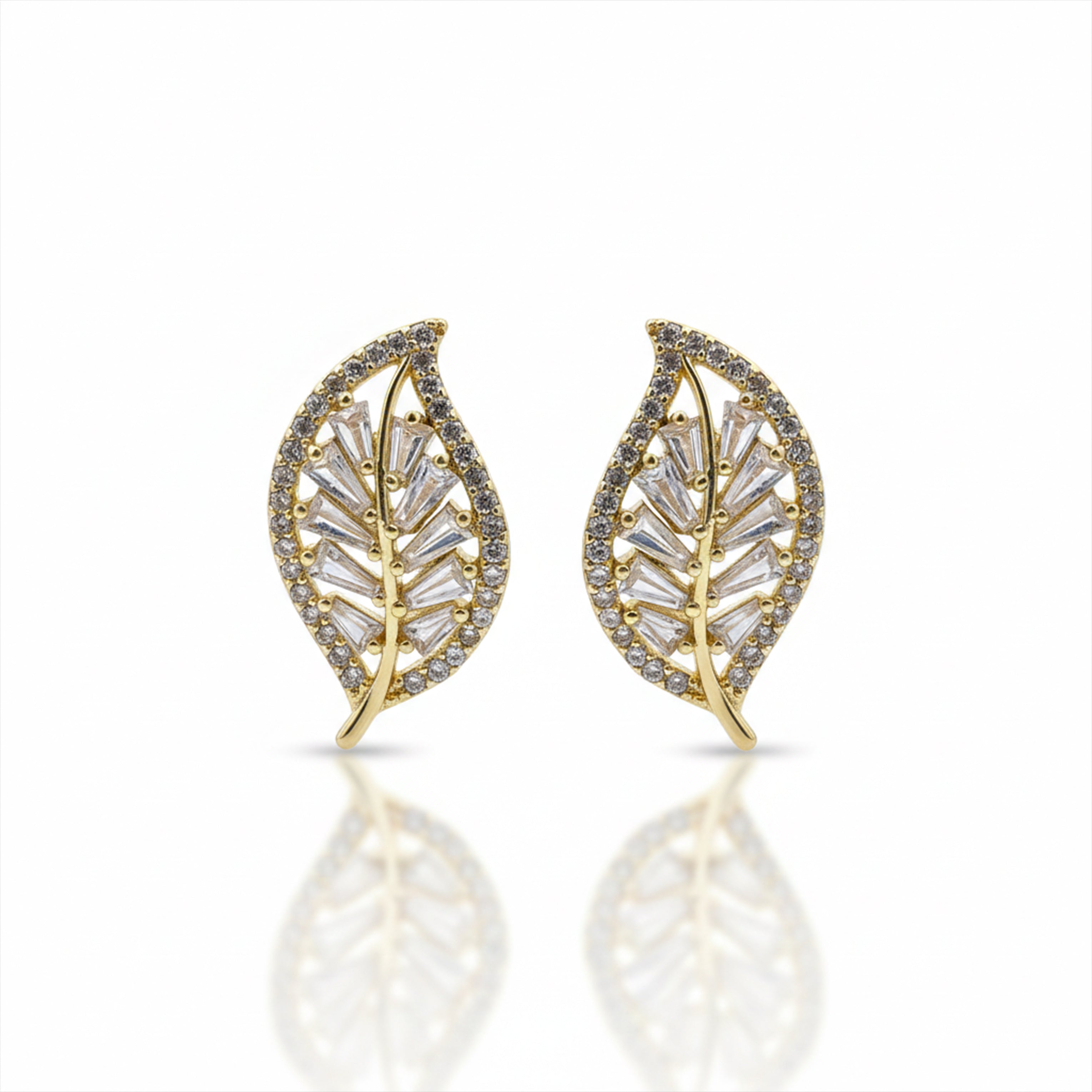 Crystal Leaf Stud Earrings GWE -138