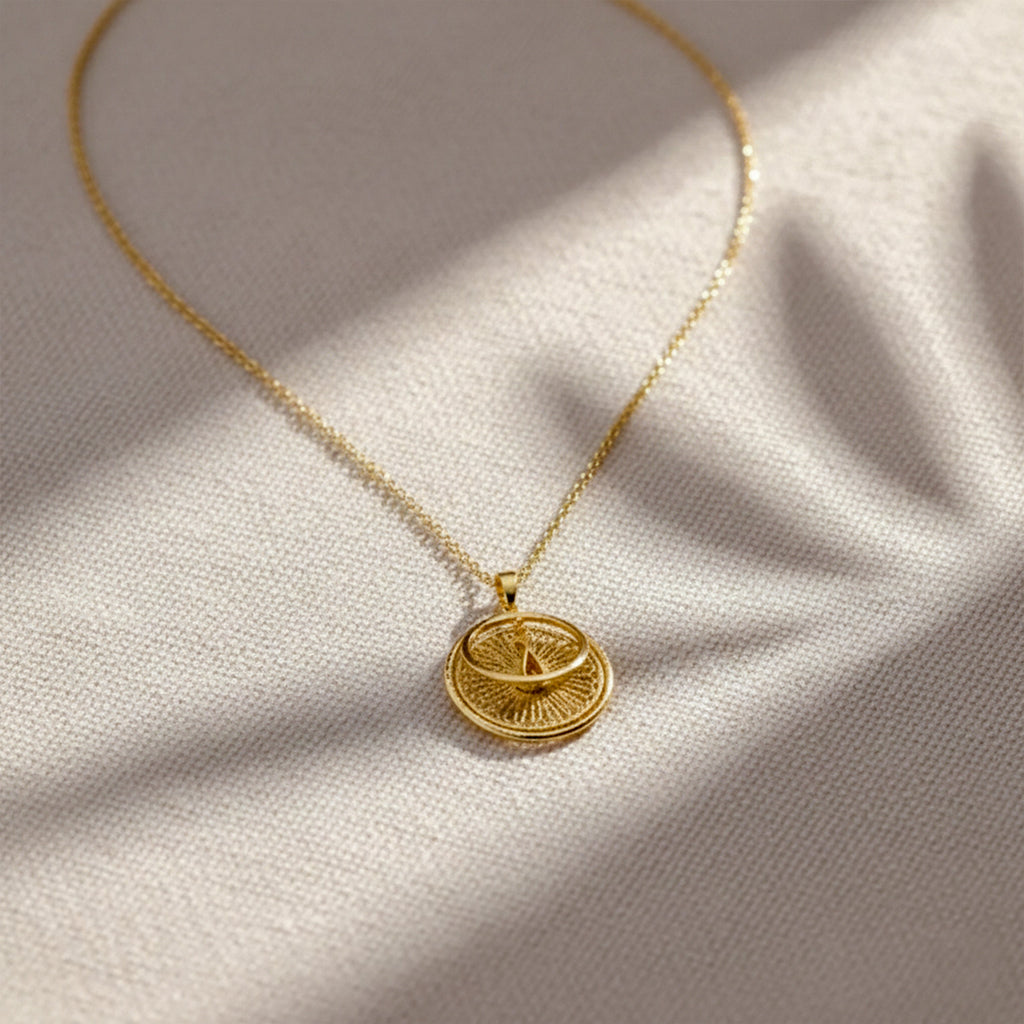 Vintage-Inspired Gold Filigree Circle Women Necklace GWN -158