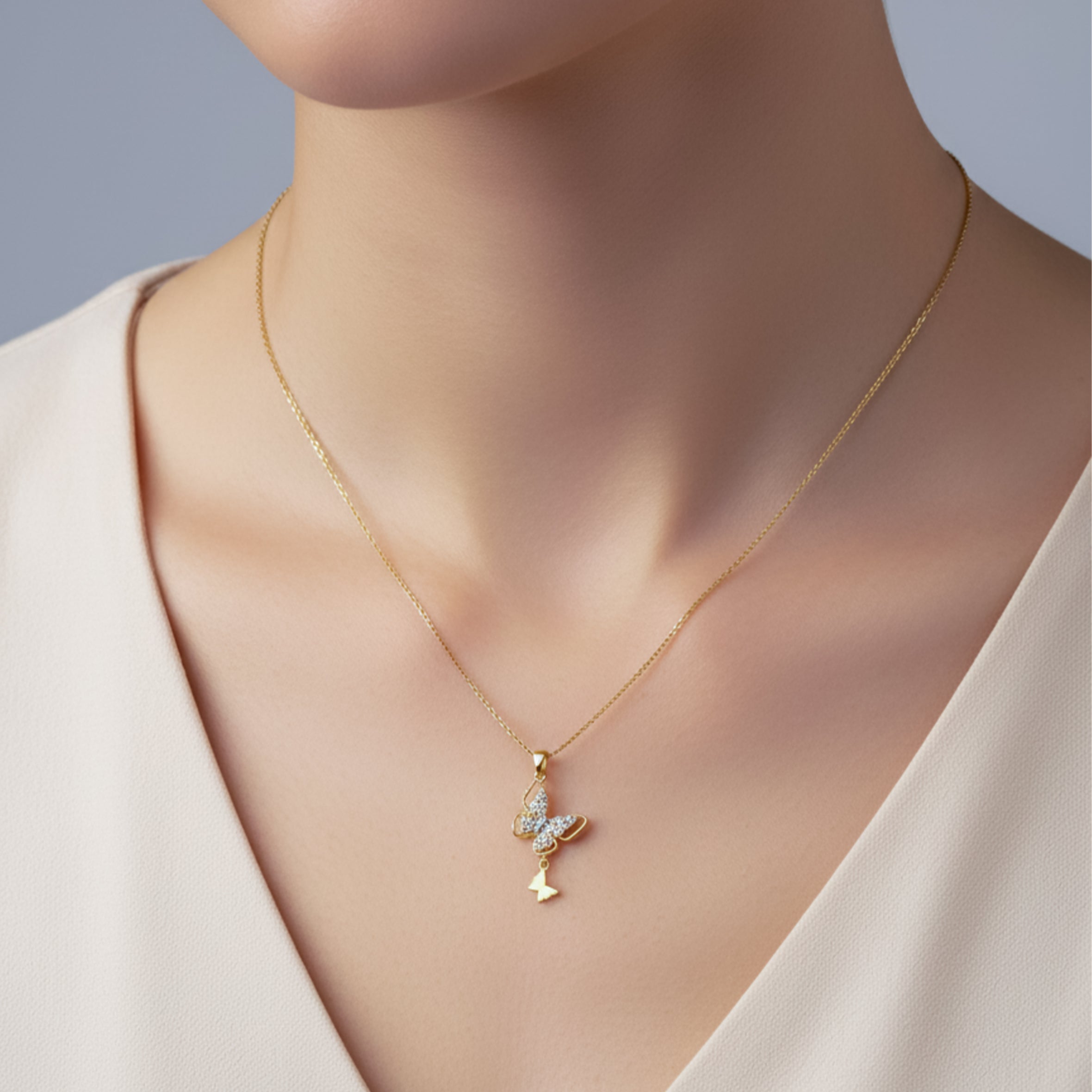 Sparkling Crystal Butterfly Charm Women Necklace GWN -142