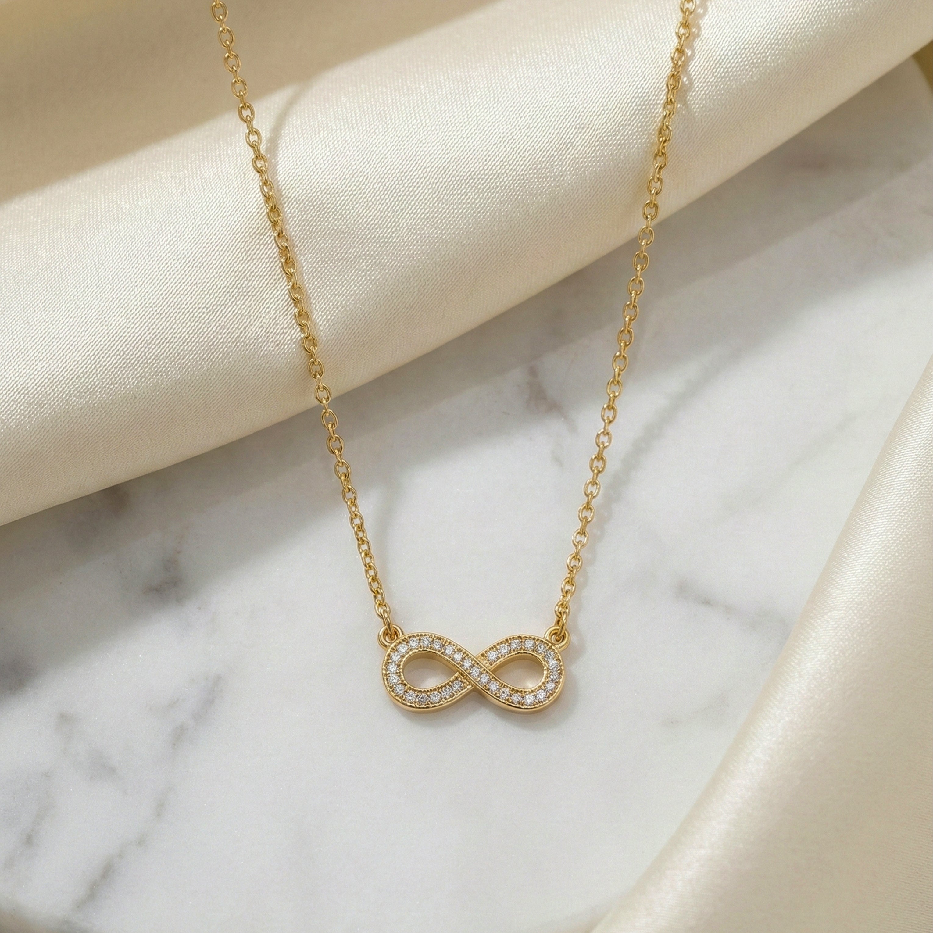 Lisha Infinity Neckless GWN -20