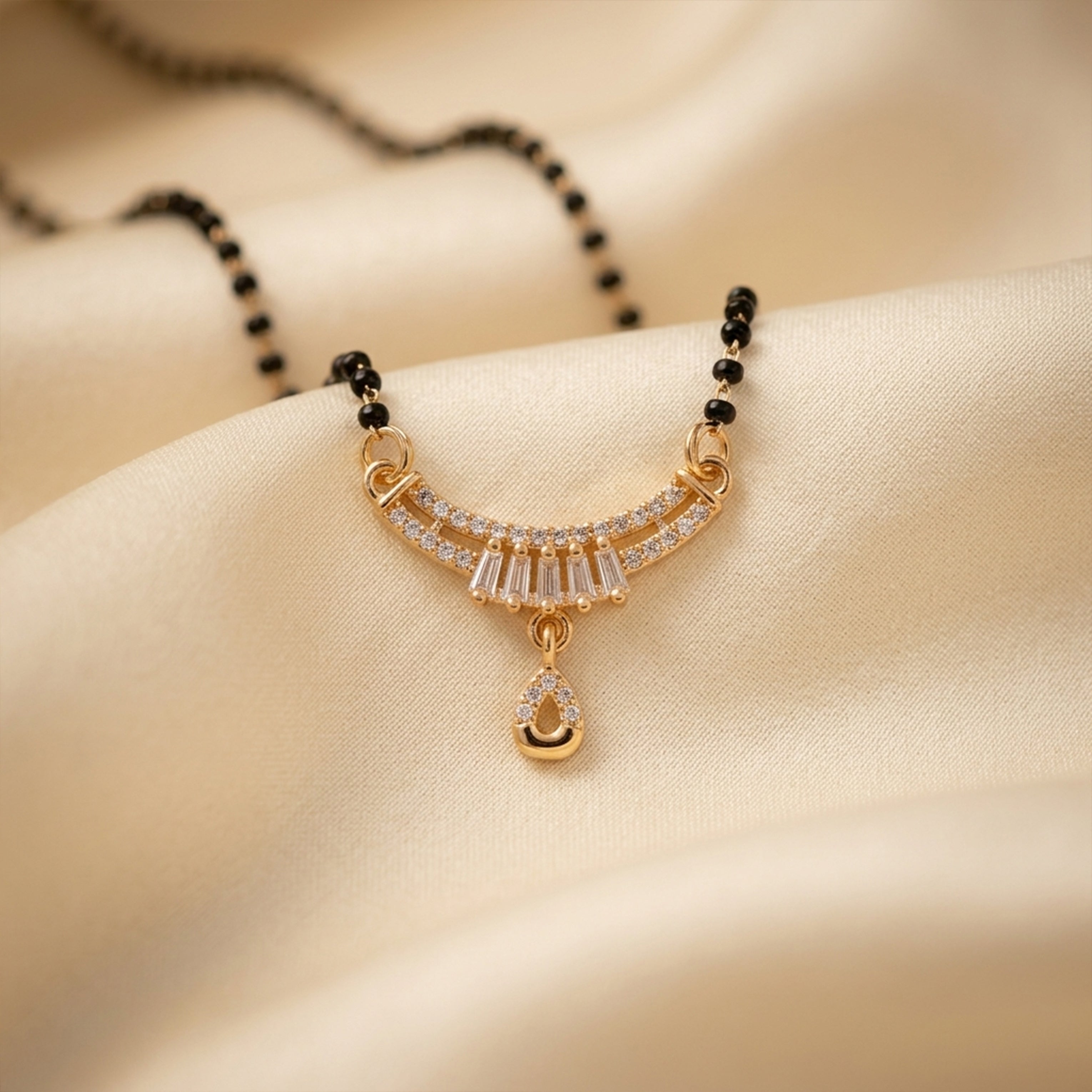 Elegant Crystal Curve Mangalsutra GM -20