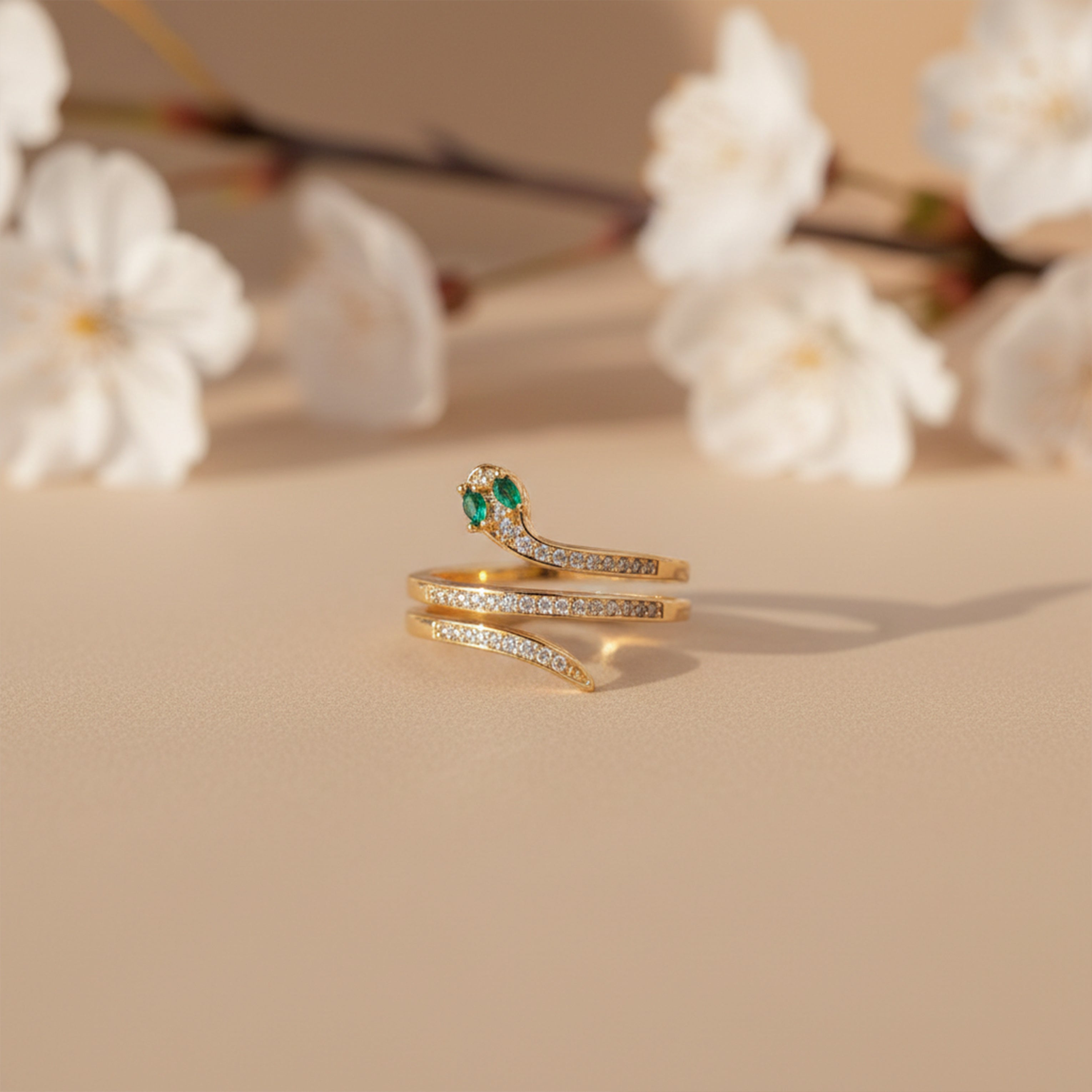 Gold Emerald Snake Ring GWR -59