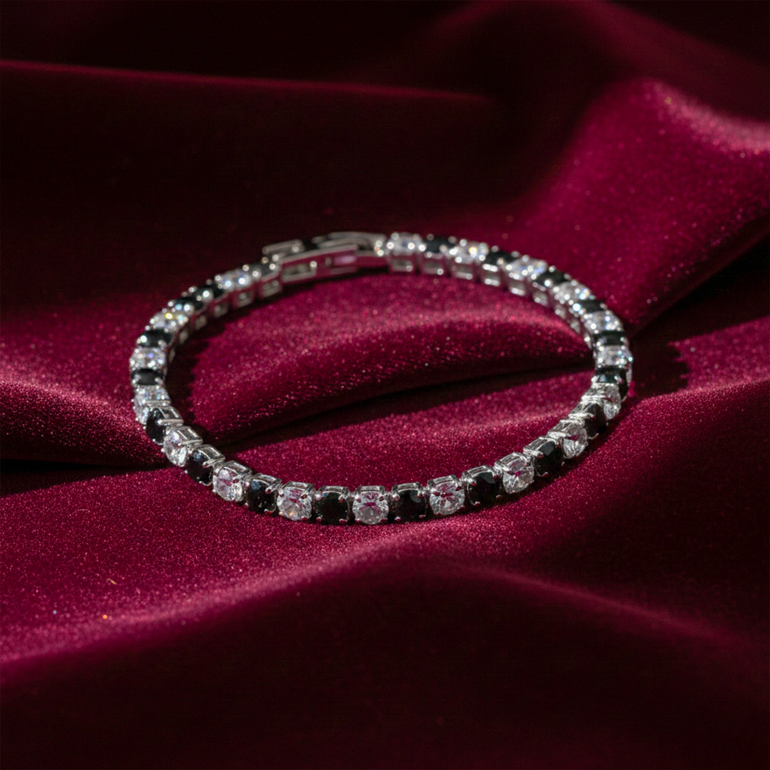 Black & White Diamond Bracelet GWB -119