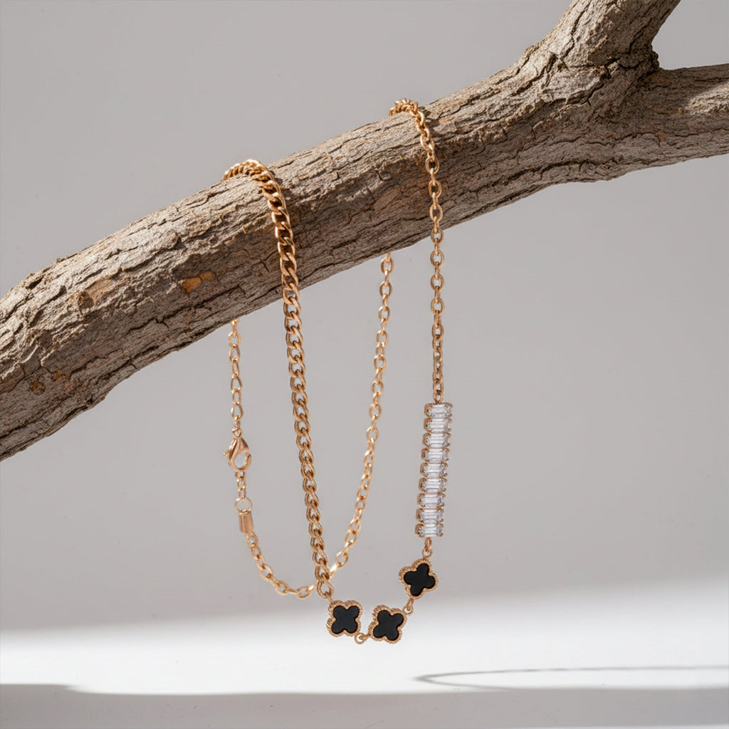 Clover Black Neckless GWN -22