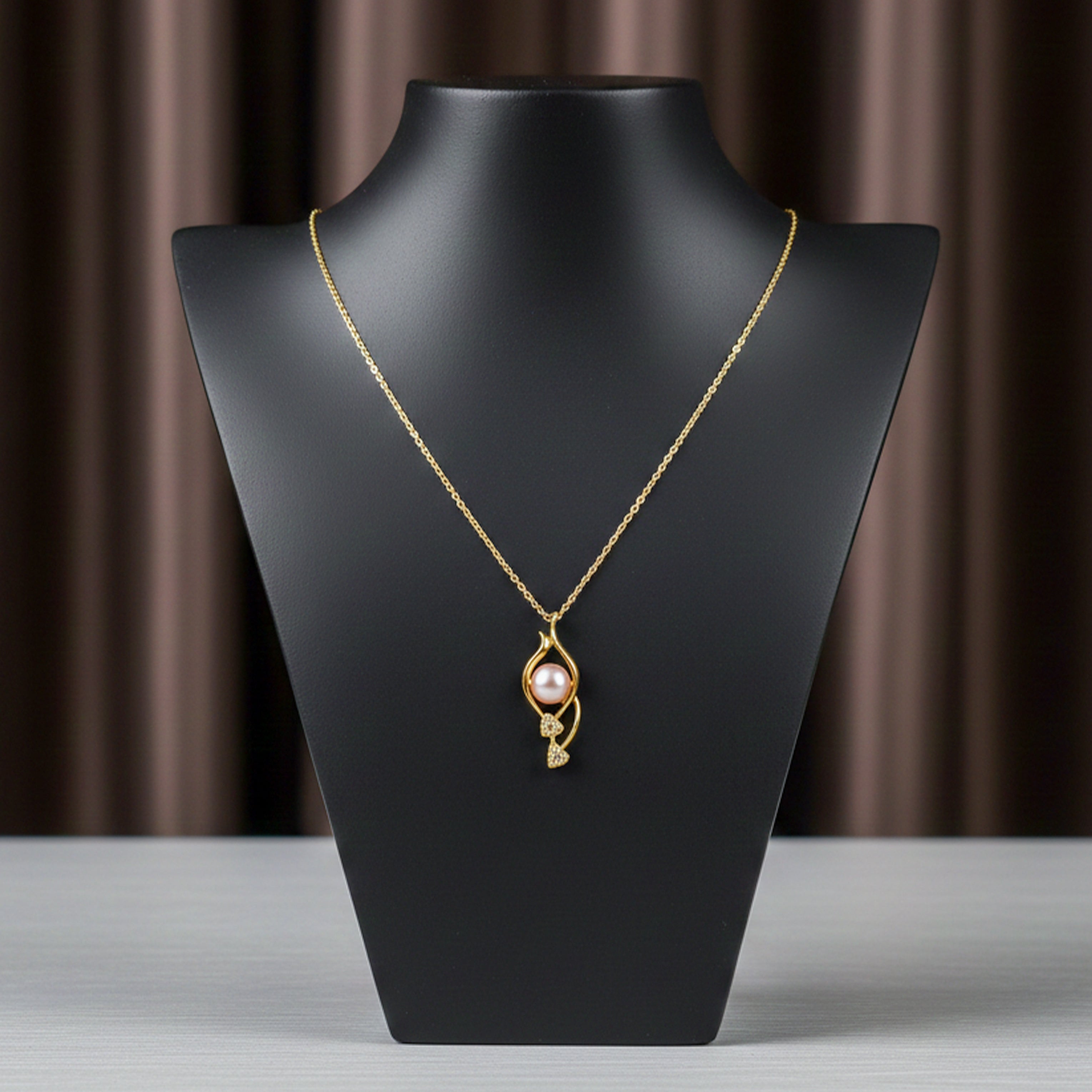 Elegant Gold Teardrop Necklace GWN -43