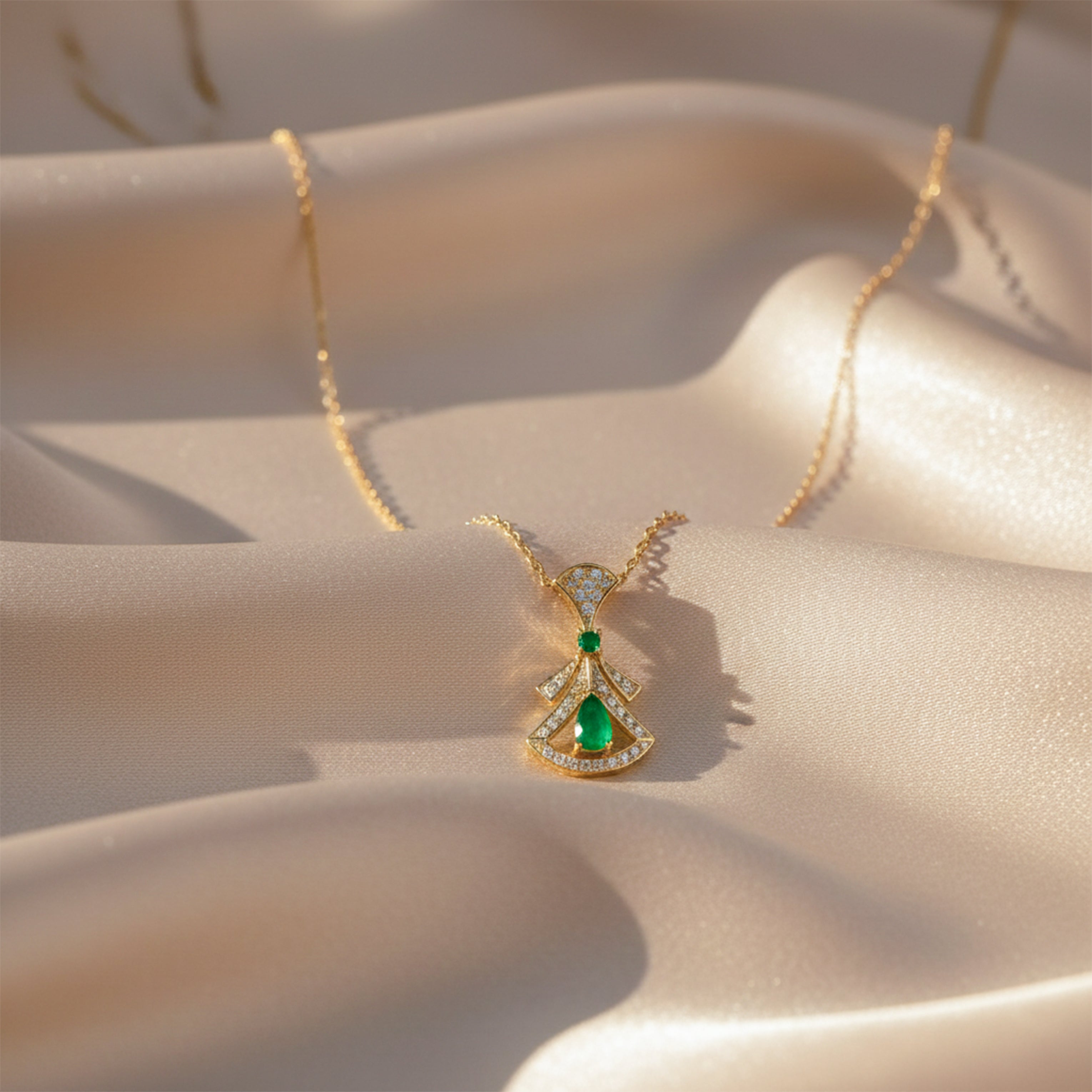 Emerald Drop Designer Pendant Necklace GWN -102