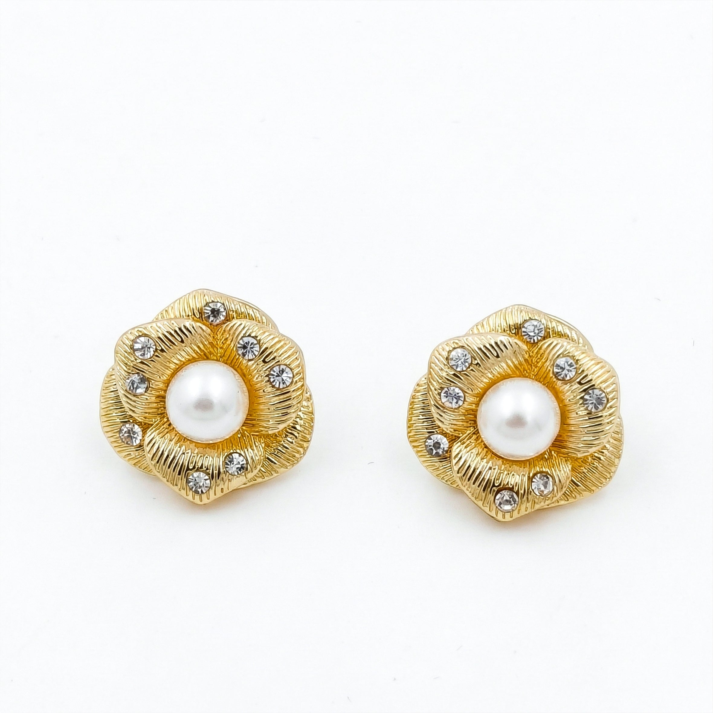 Pearl Bloom Radiance Stud Earrings GWE -53
