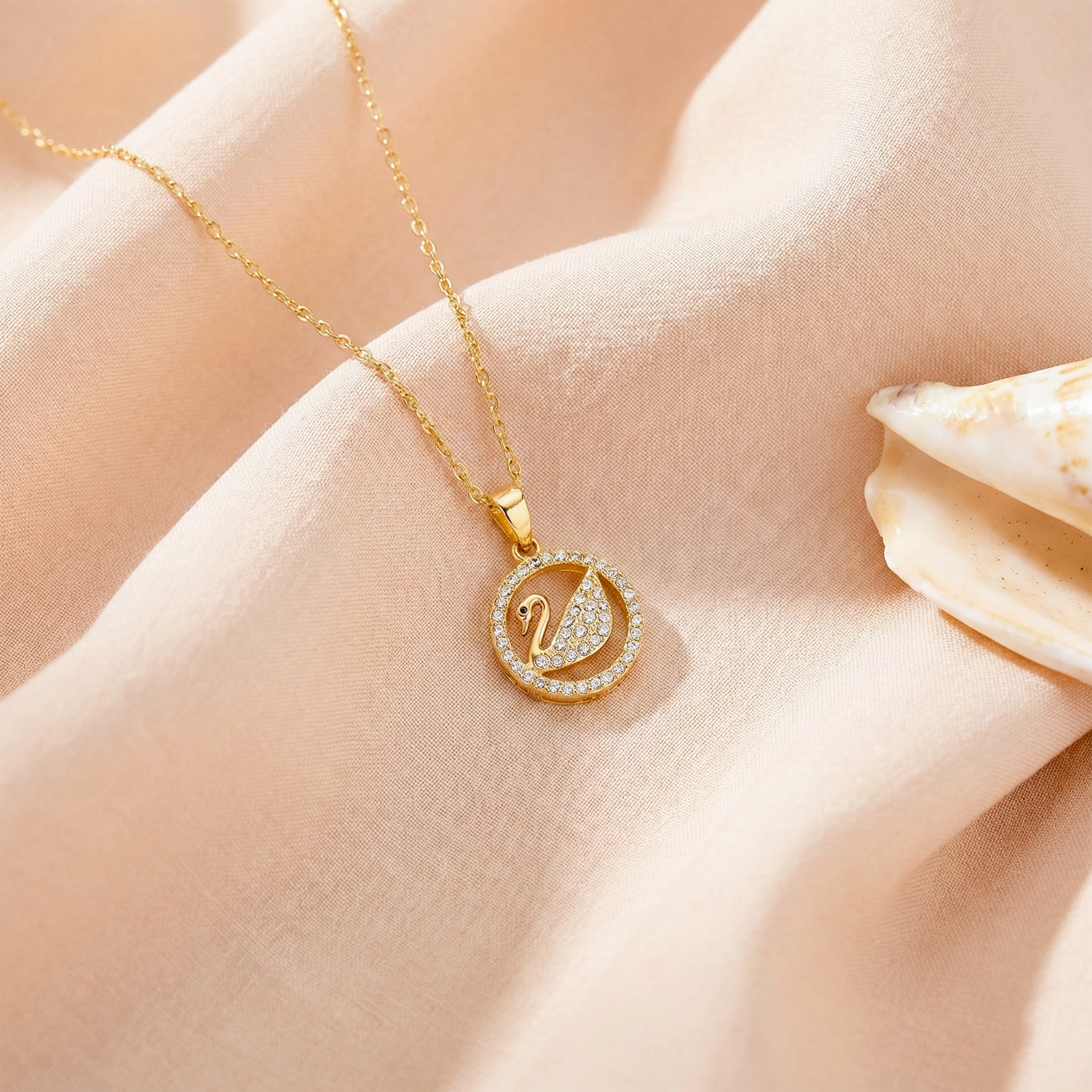 Swan Graceful Pendant Necklace GWN -8