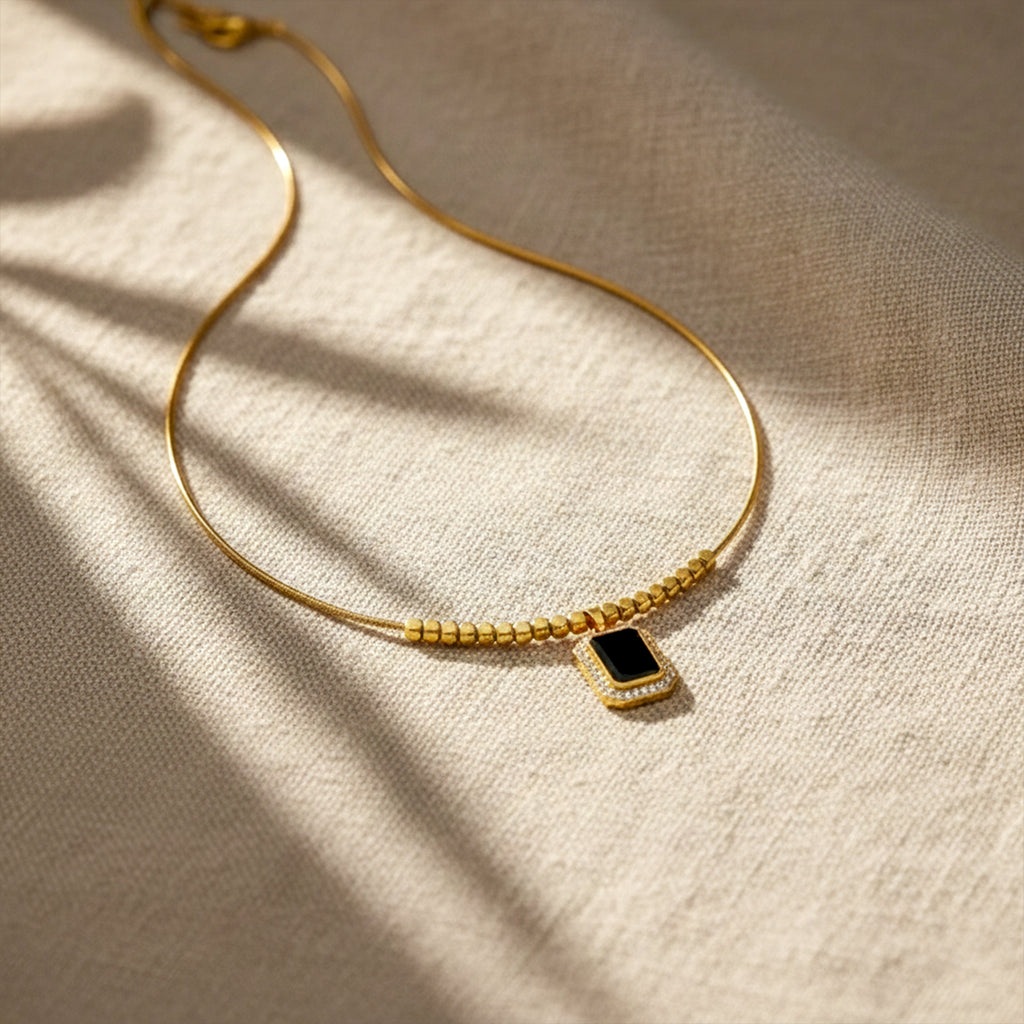 Modern Black Enamel Women Neckless GWN -114