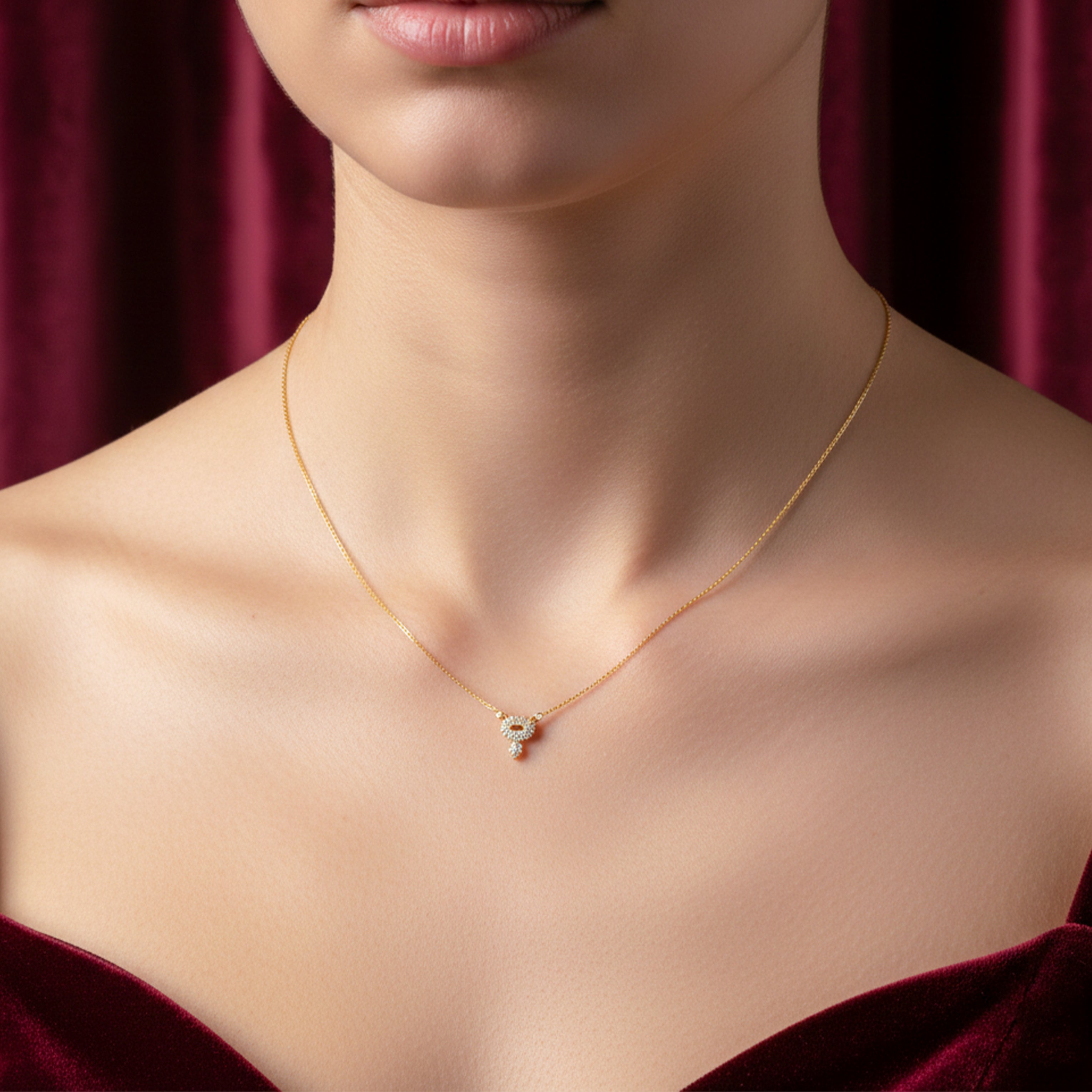 Golden Clover Spark Pendant Necklace GWN -55