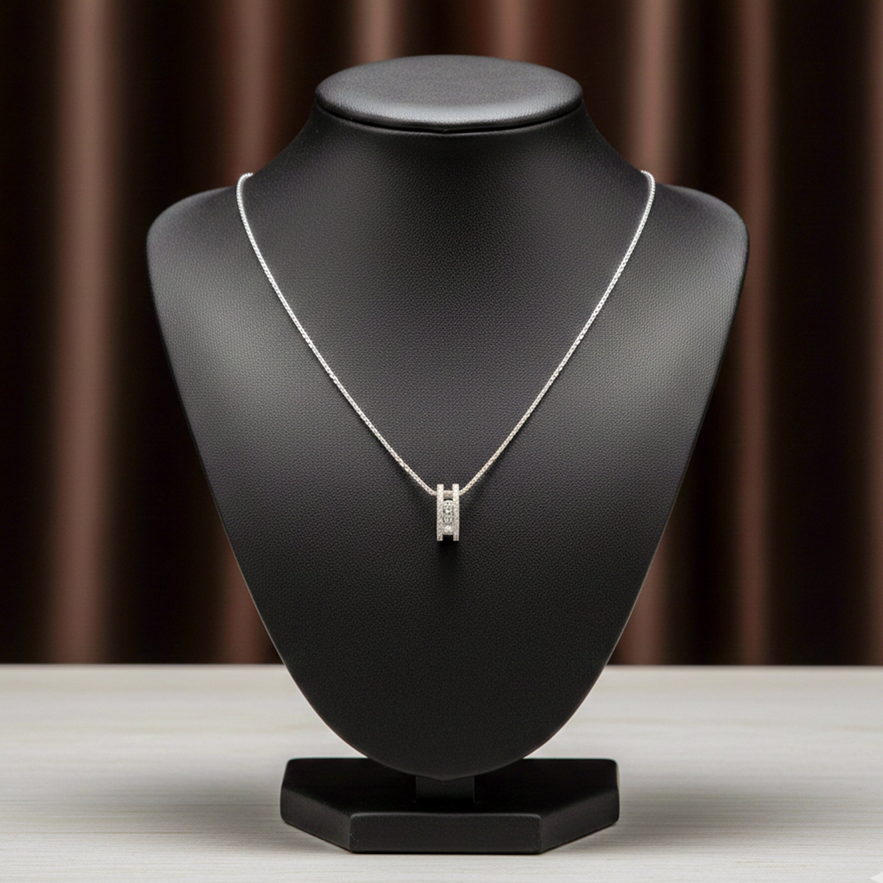 Sparkle Pendant Necklace GWN -48