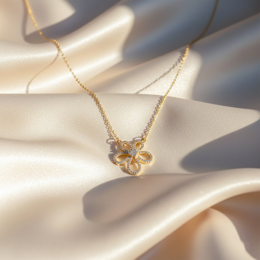 Gold Daisy CZ Pendant Necklace GWN -103