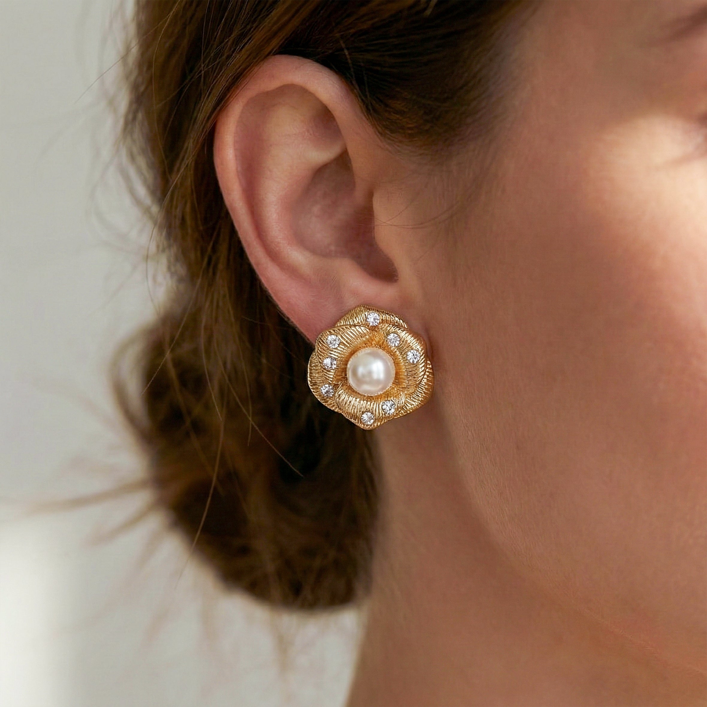 Pearl Bloom Radiance Stud Earrings GWE -53