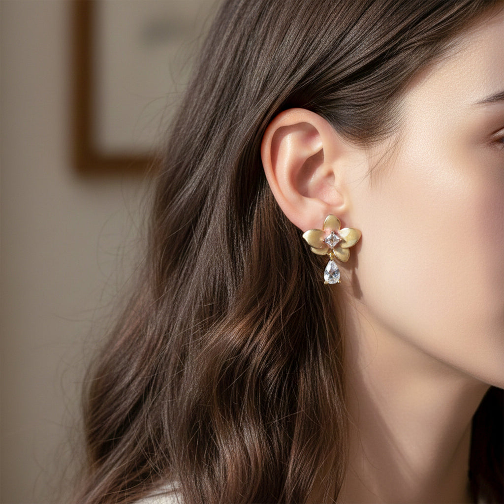 Gold Floral Stud Earrings GWE -147