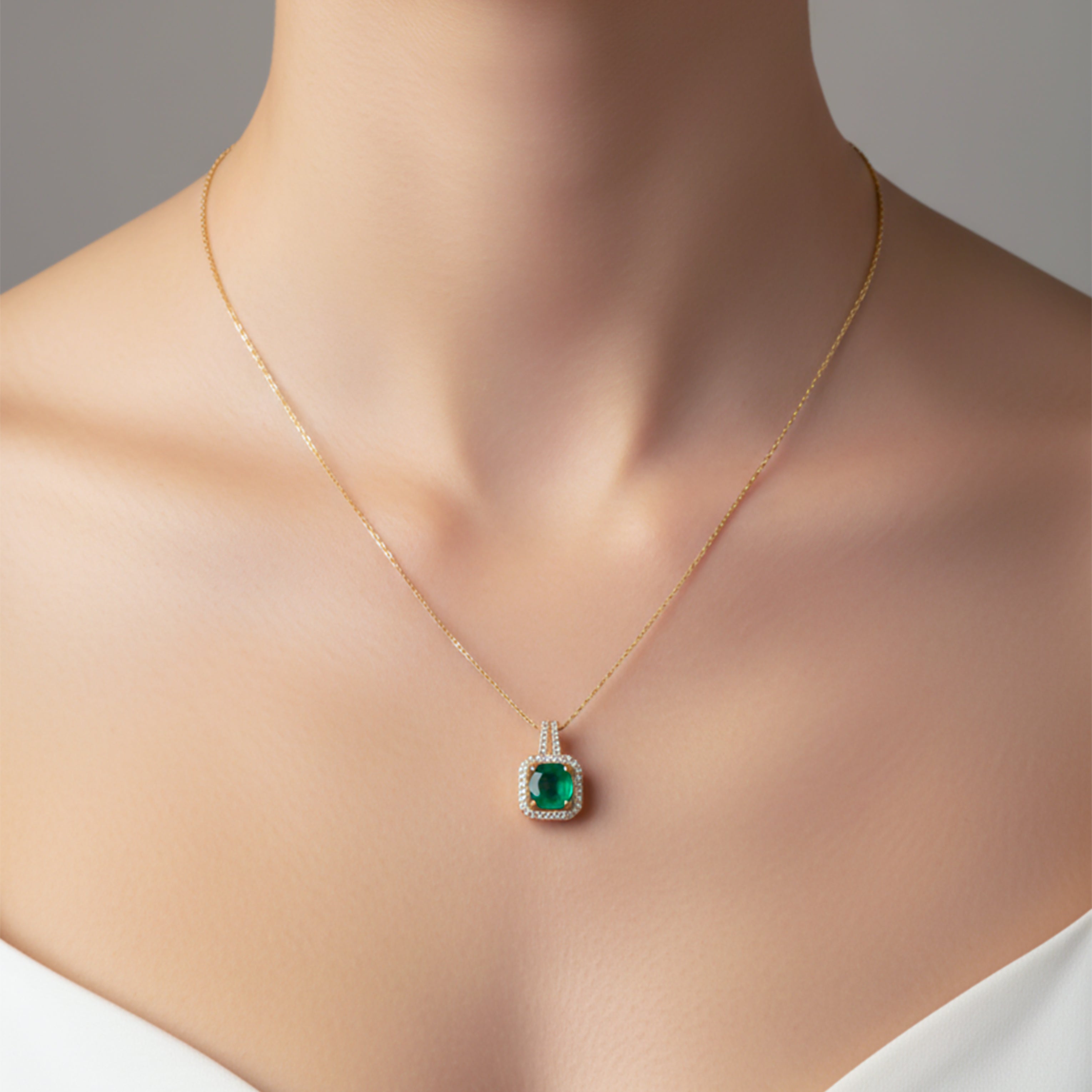 Green Square Halo Pendant Necklace GWN -157