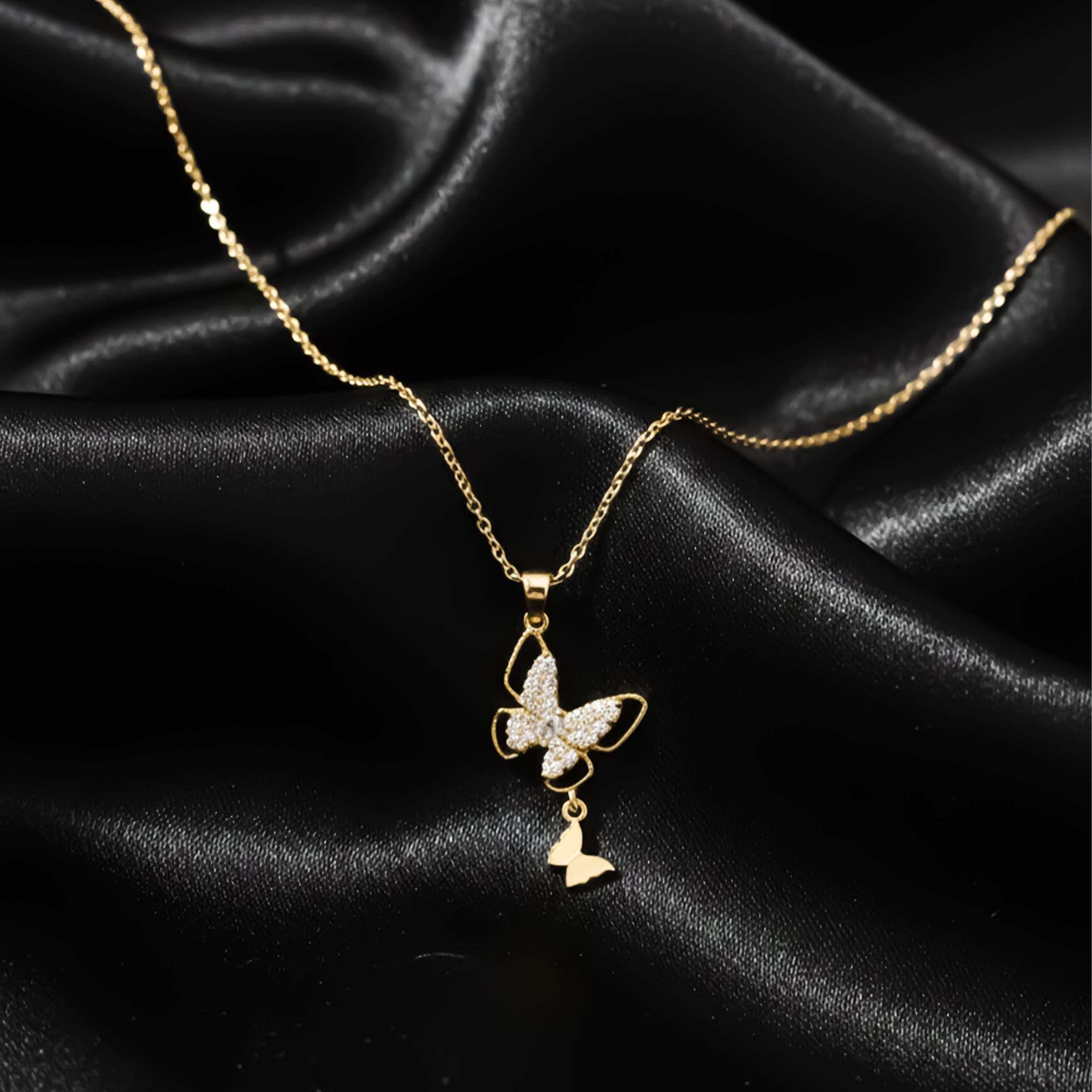 Sparkling Crystal Butterfly Charm Women Necklace GWN -142