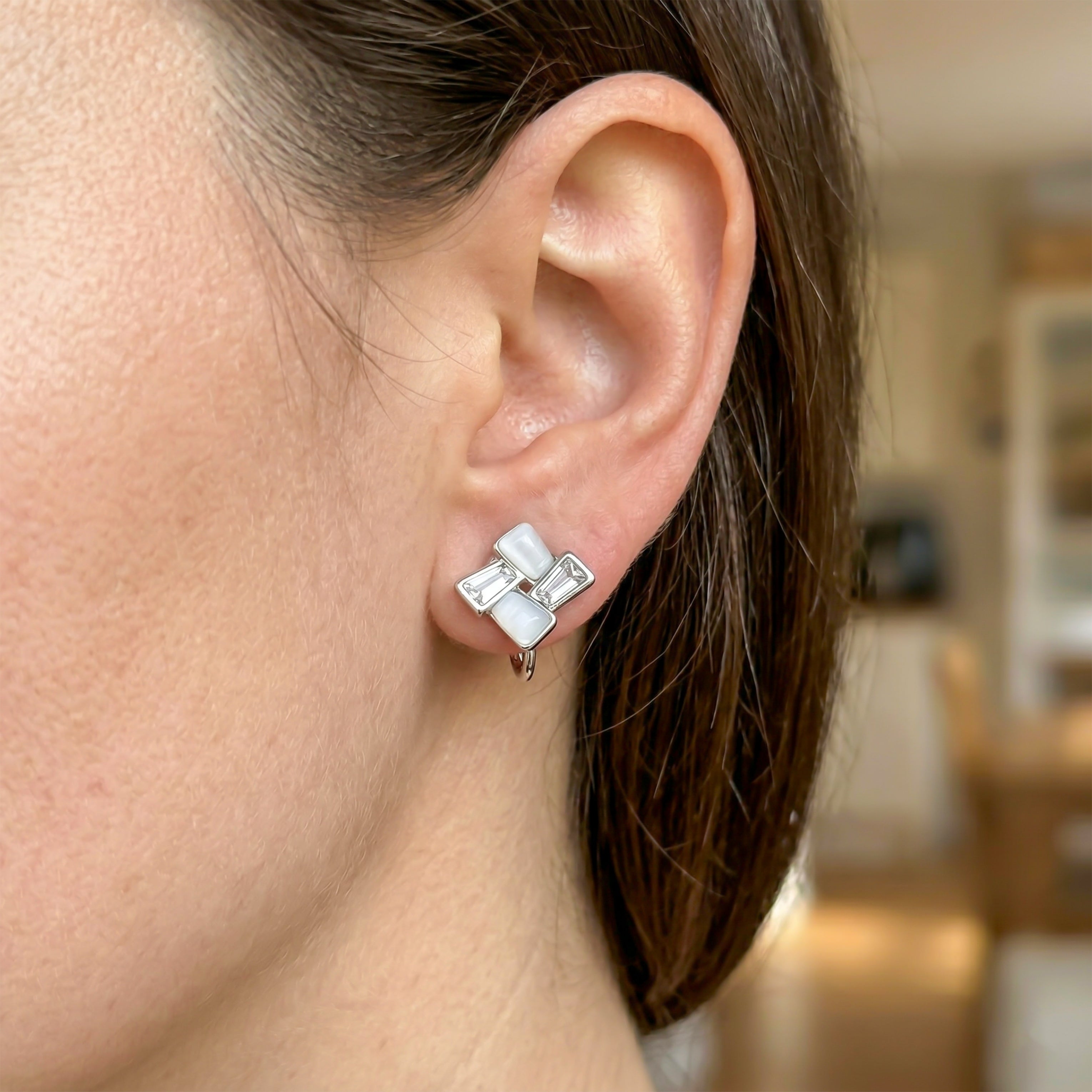 Geometric White Crystal Stud Earrings GWE -86