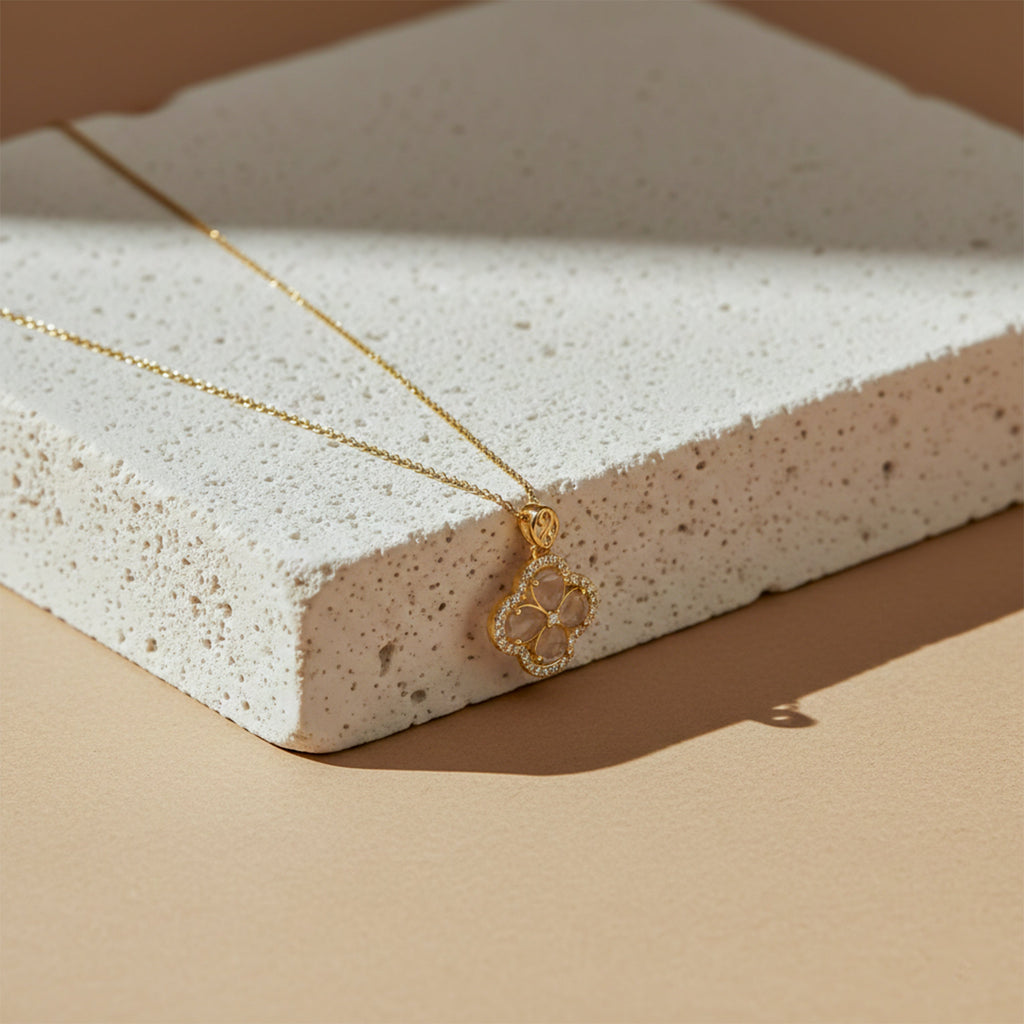 Clover CZ Pendant Necklace GWN -90