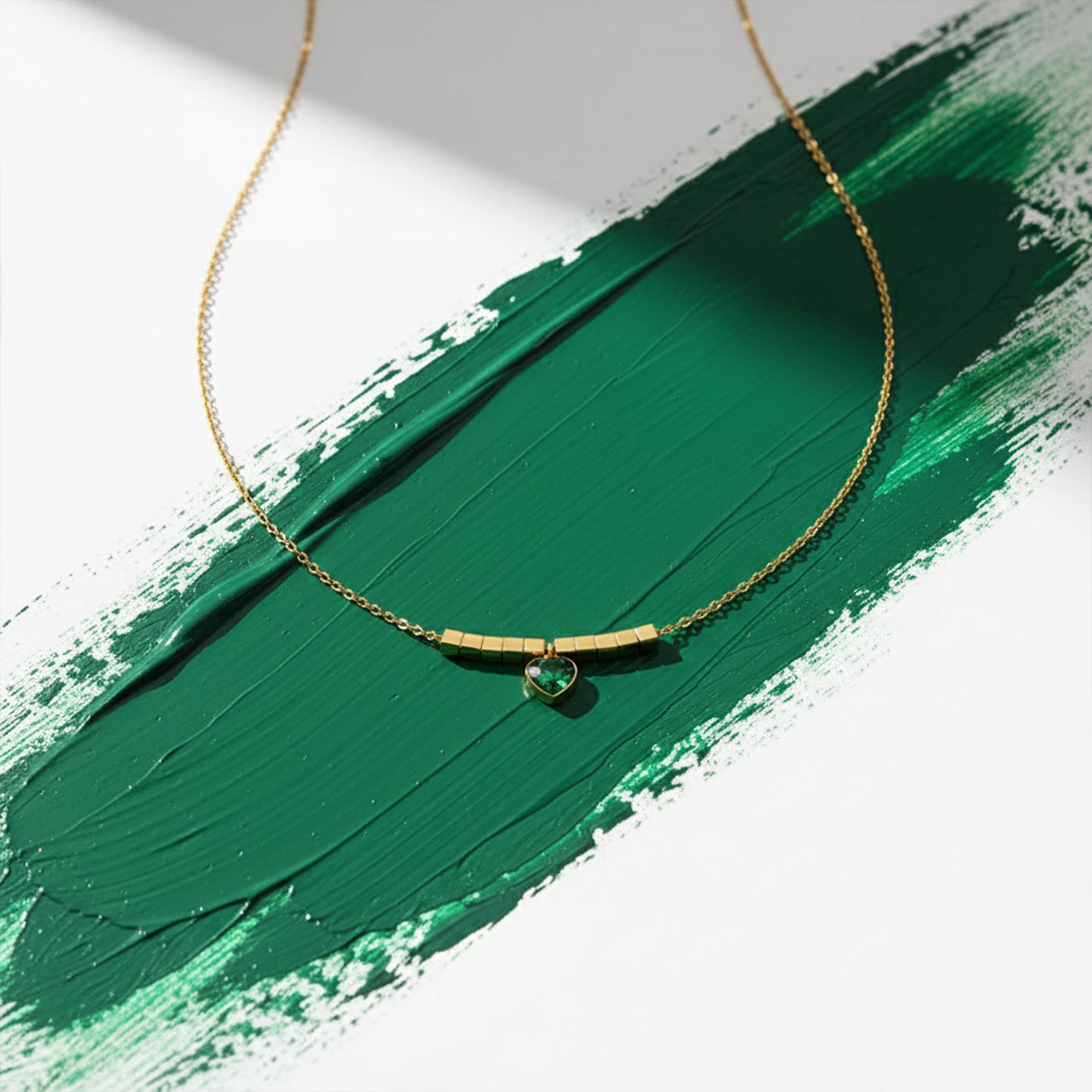 Emerald-Green Heart Women Neckless GWN -70