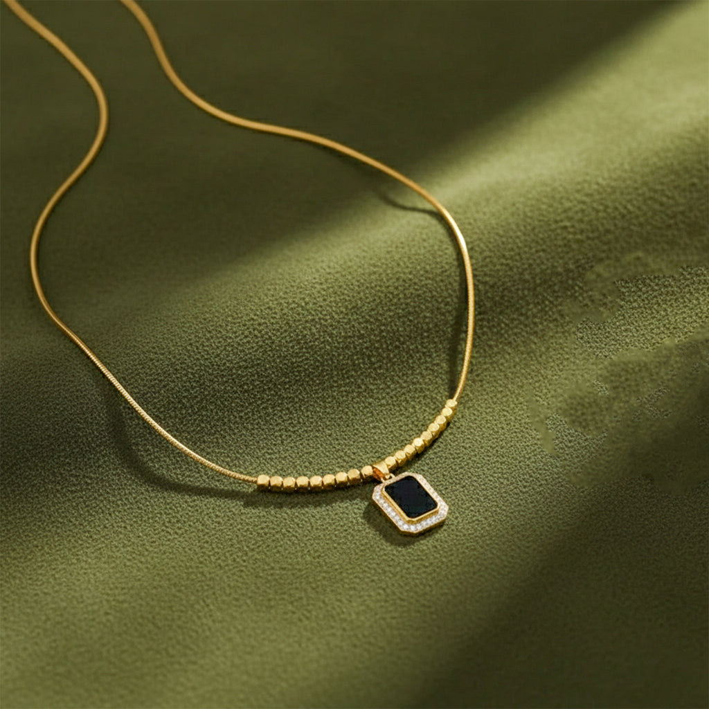 Modern Black Enamel Women Neckless GWN -114
