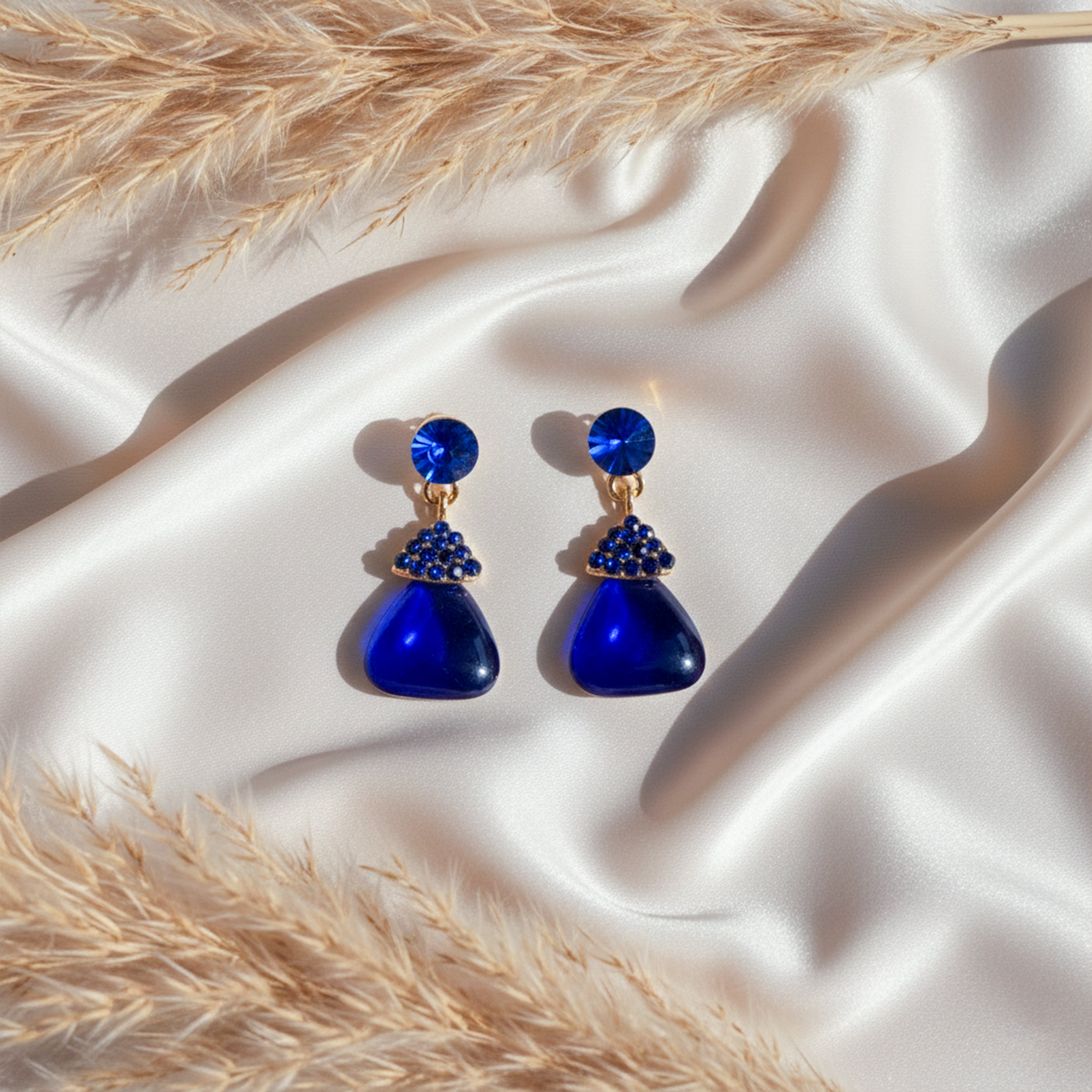 Royal Blue Teardrop Earrings GWE -215