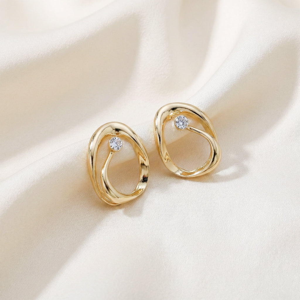 Aurelia Twist Diamond Stud Earrings GWE -51