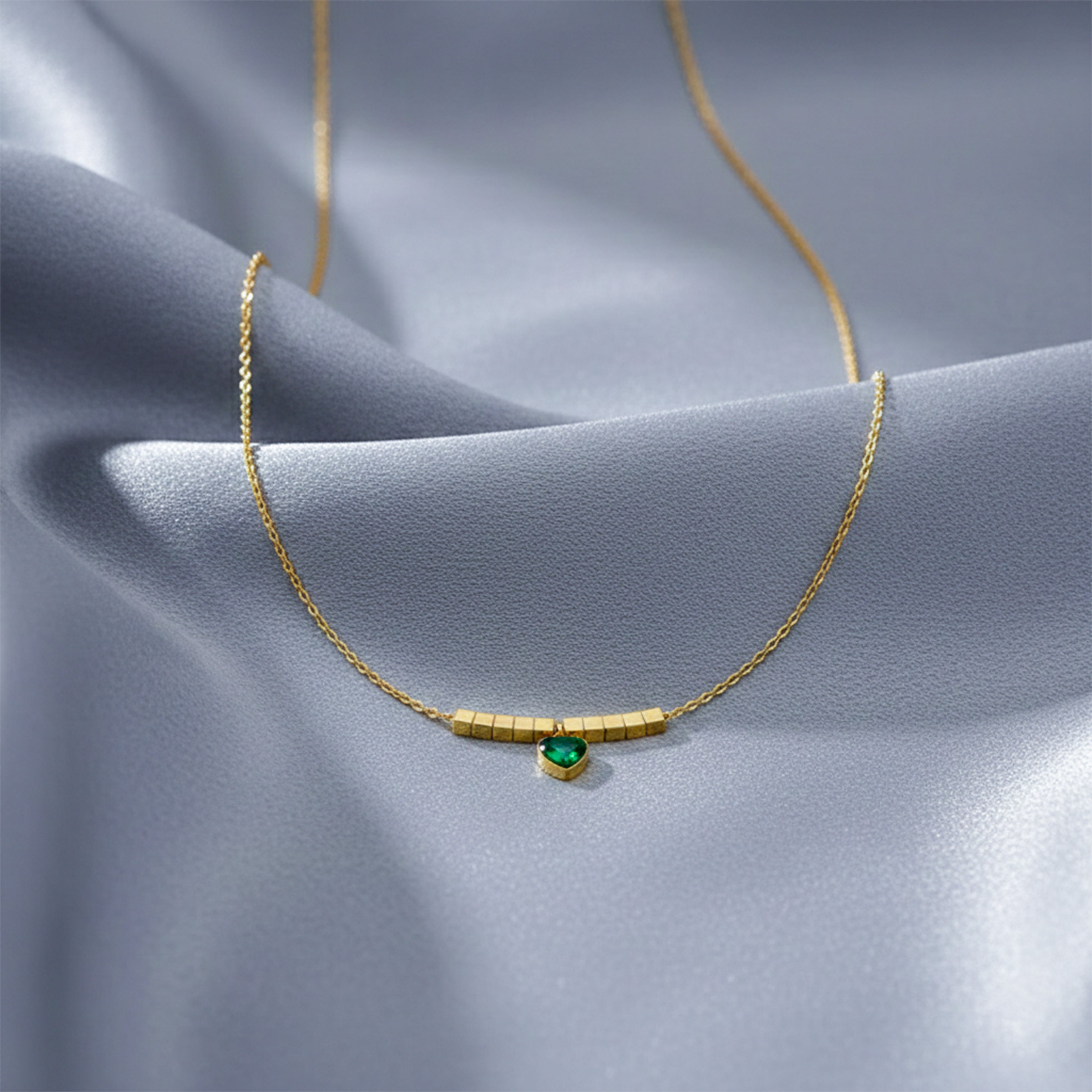 Emerald-Green Heart Women Neckless GWN -70