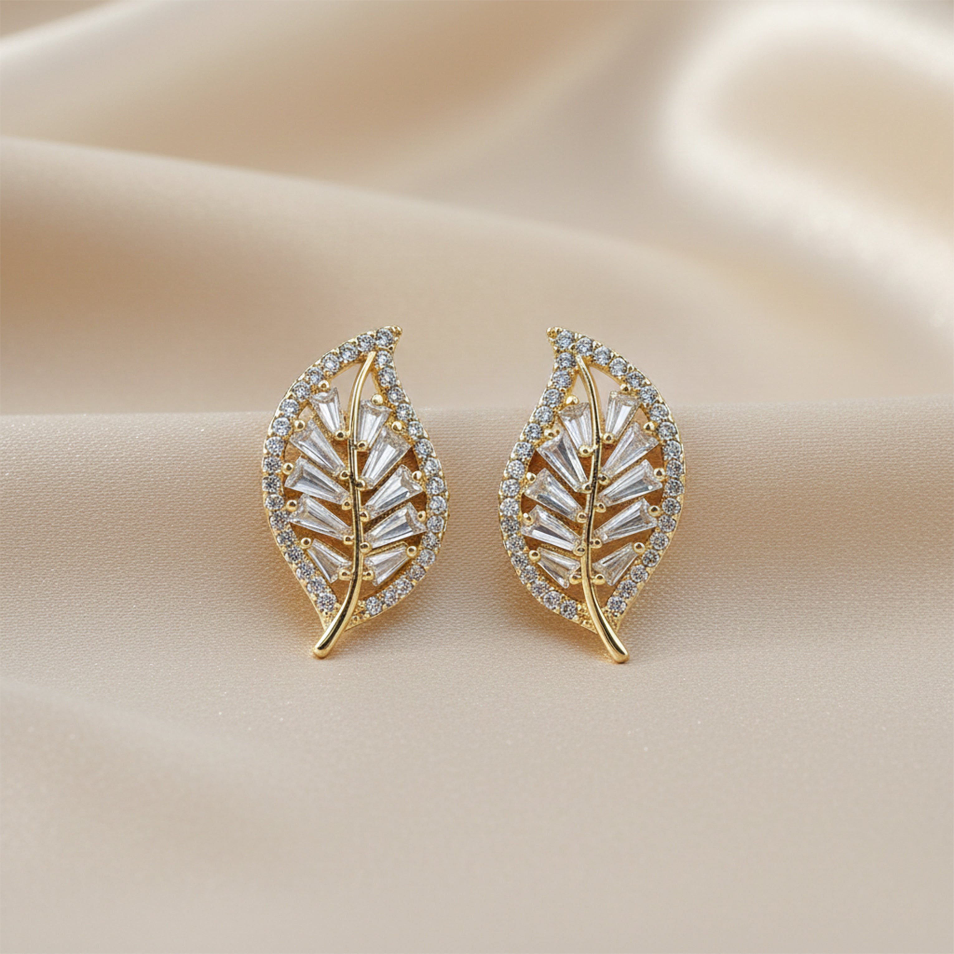 Crystal Leaf Stud Earrings GWE -138