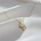 Sparkling Crystal Butterfly Charm Women Necklace GWN -142