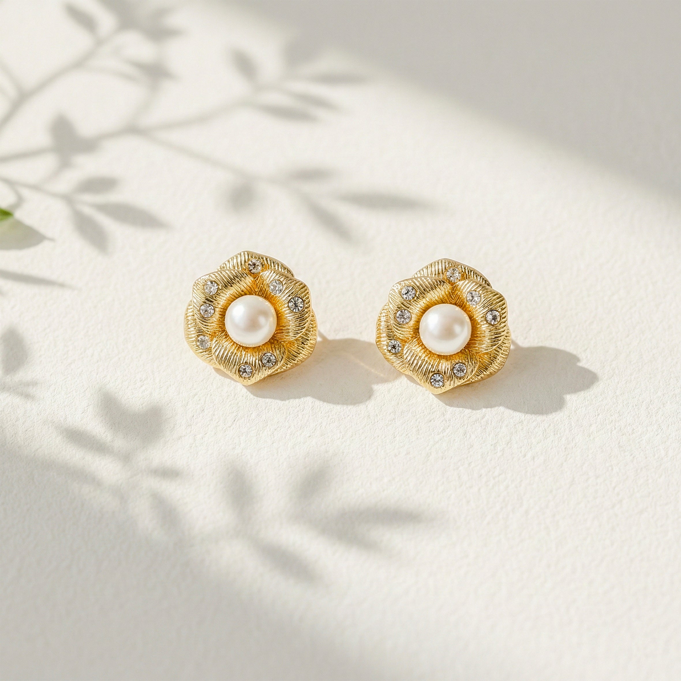 Pearl Bloom Radiance Stud Earrings GWE -53