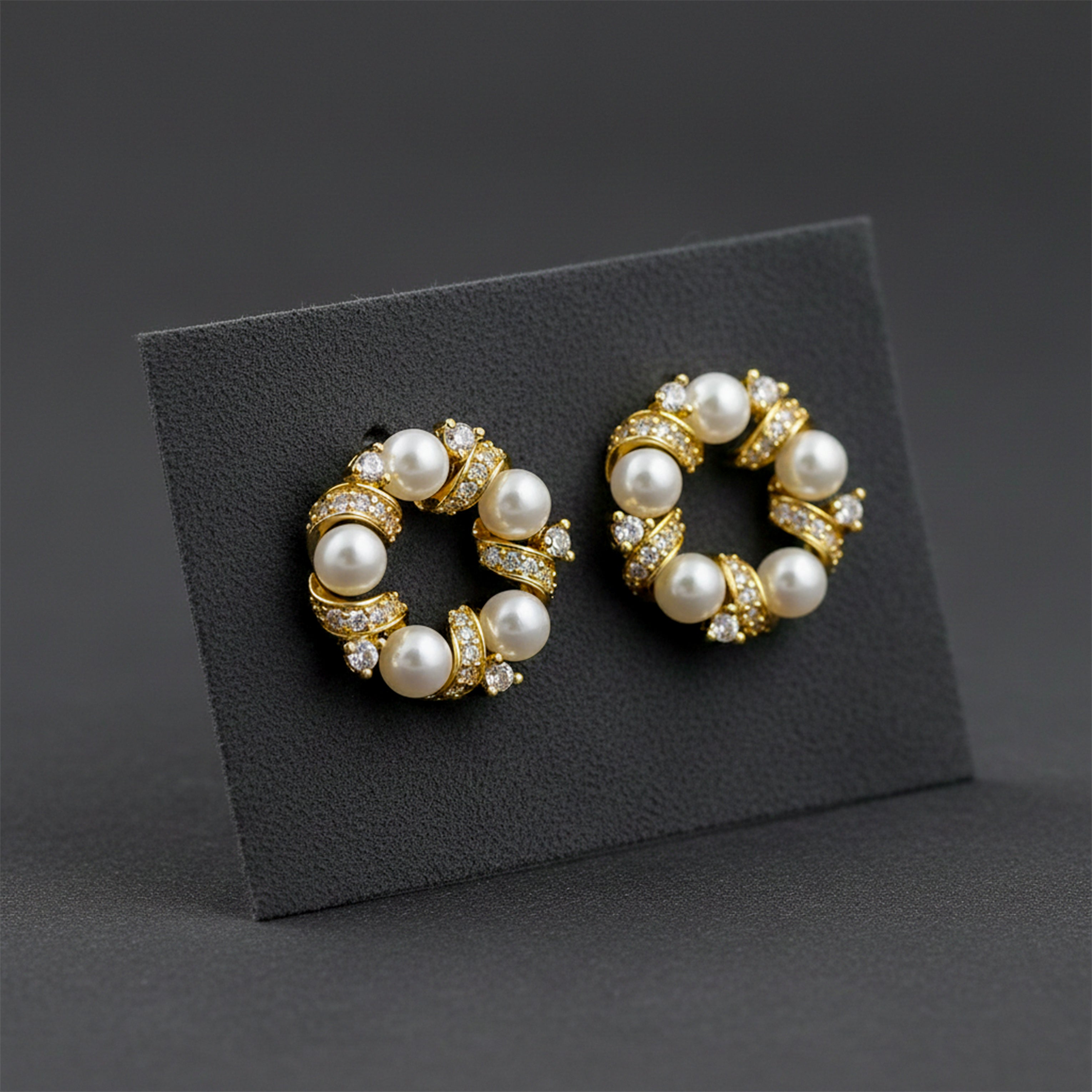 Pearl & Crystal Circle Stud Earrings GWE -165