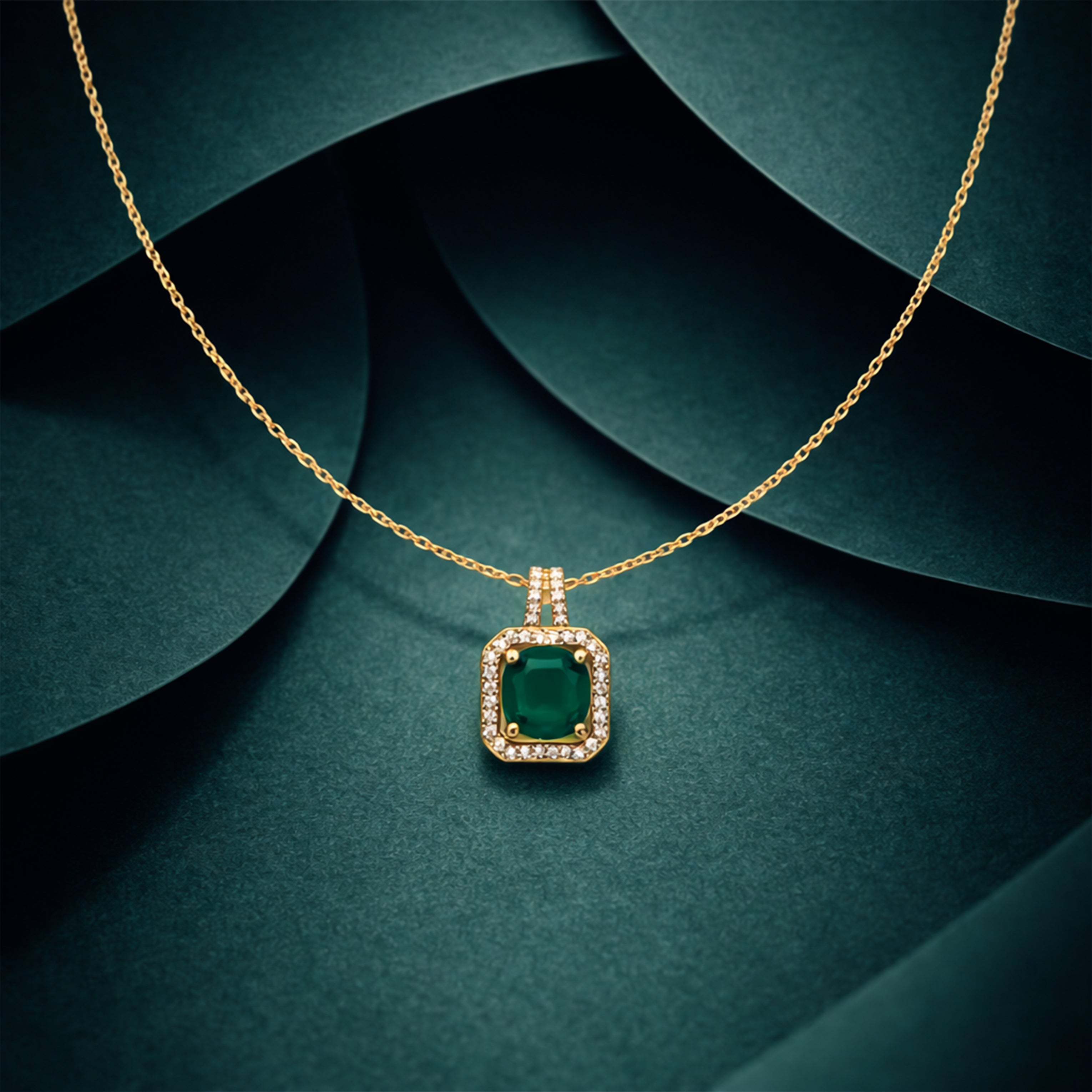 Green Square Halo Pendant Necklace GWN -157