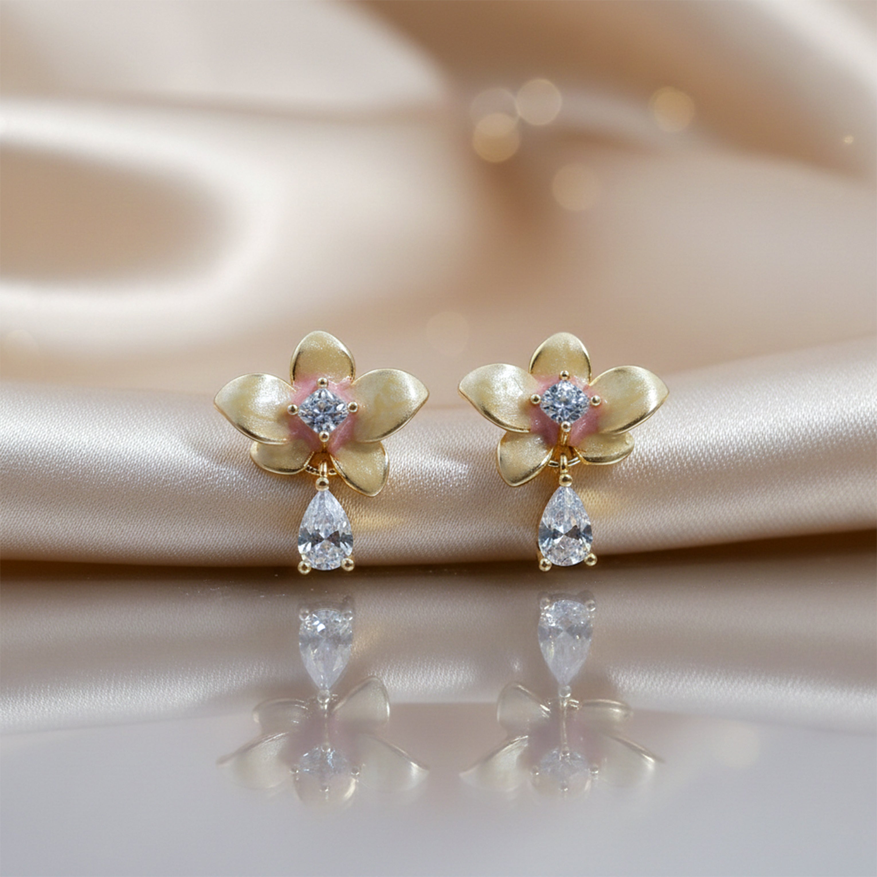 Gold Floral Stud Earrings GWE -147