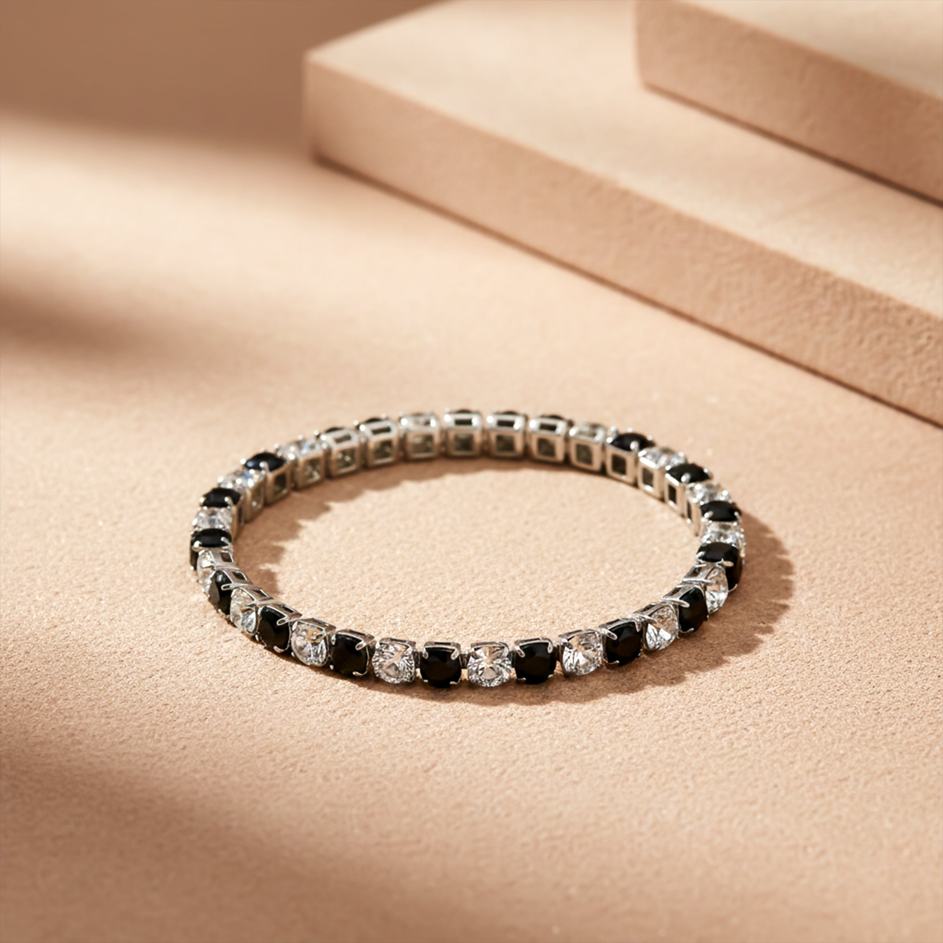 Black & White Crystal Bracelet GWB -57