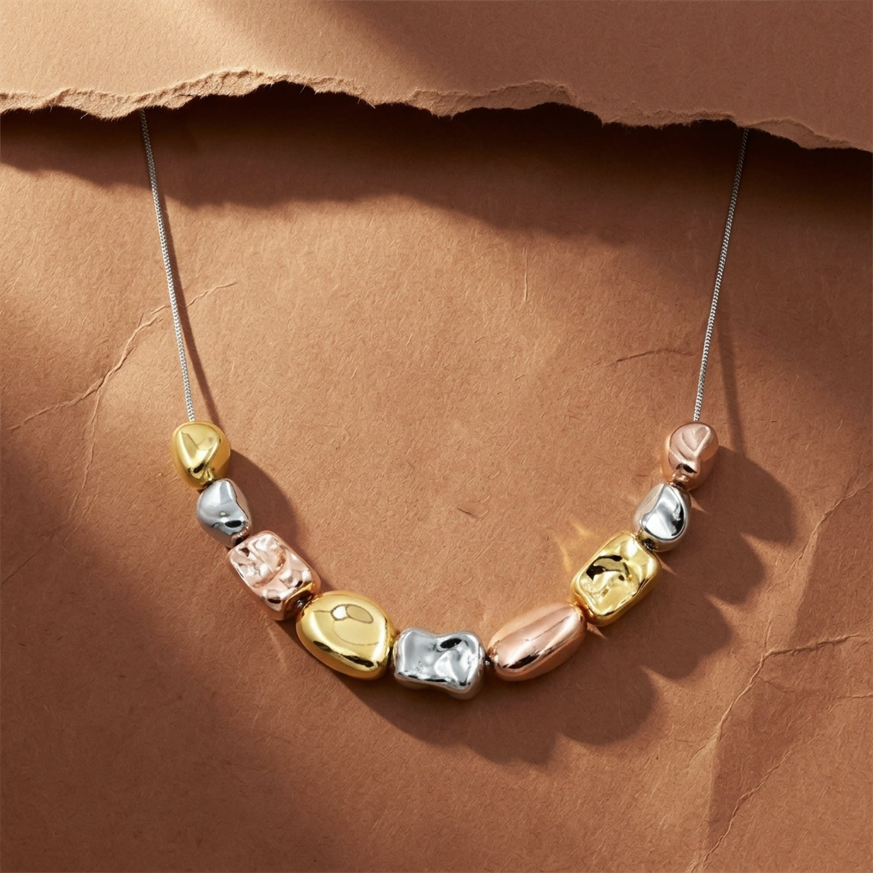 Trio Tone Sculpted Bead Necklace GWN -65